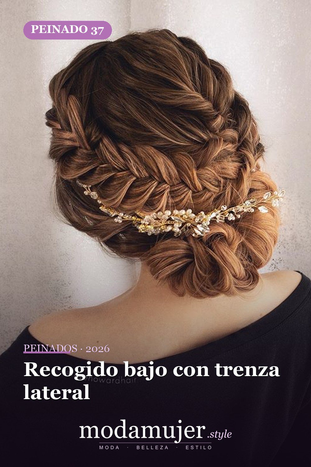 Recogido bajo con trenza lateral — 45 mejores peinados para dirndl: trenzas y recogidos