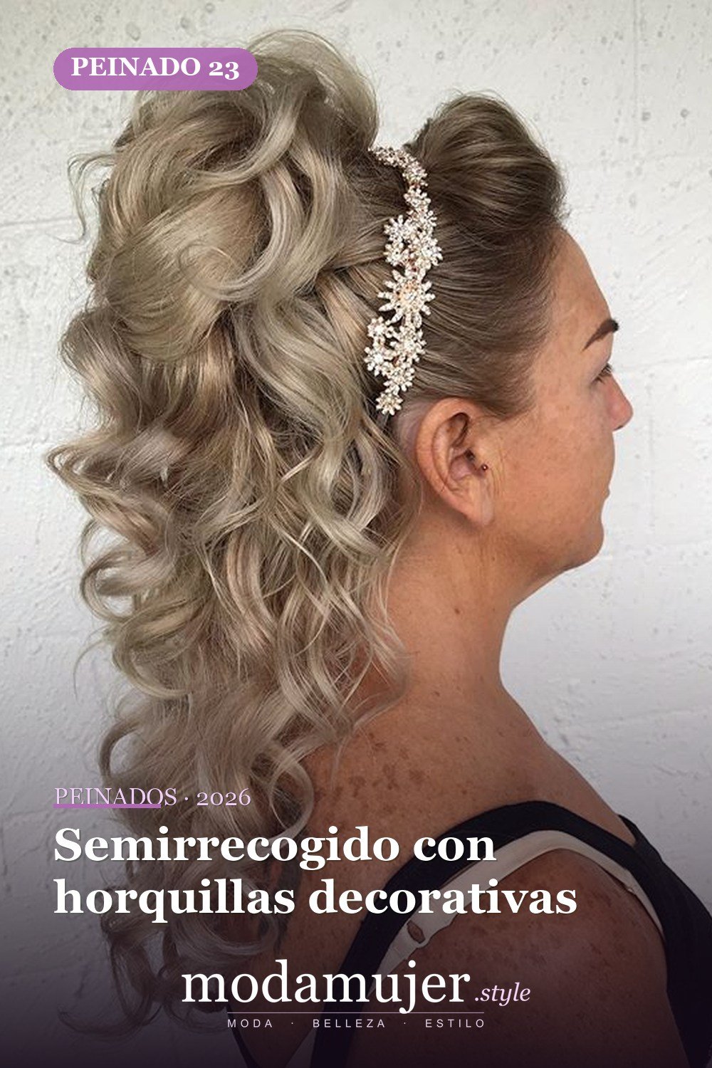 Semirrecogido con horquillas decorativas — 46 peinados semirrecogidos sencillos para el día a día