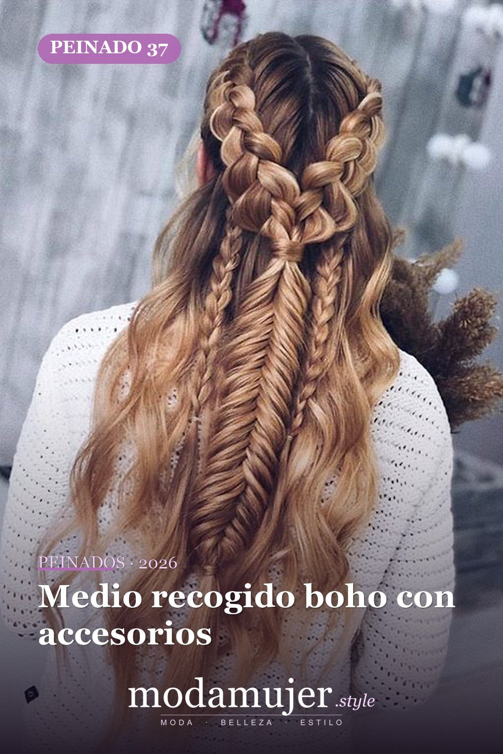 Medio recogido boho con accesorios — 46 peinados semirrecogidos sencillos para el día a día