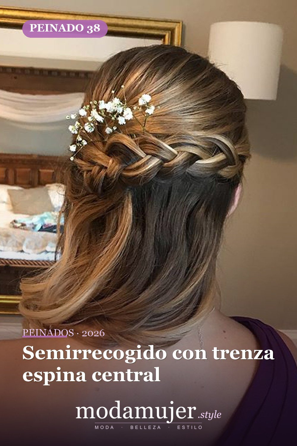 Semirrecogido con trenza espina central — 46 peinados semirrecogidos sencillos para el día a día