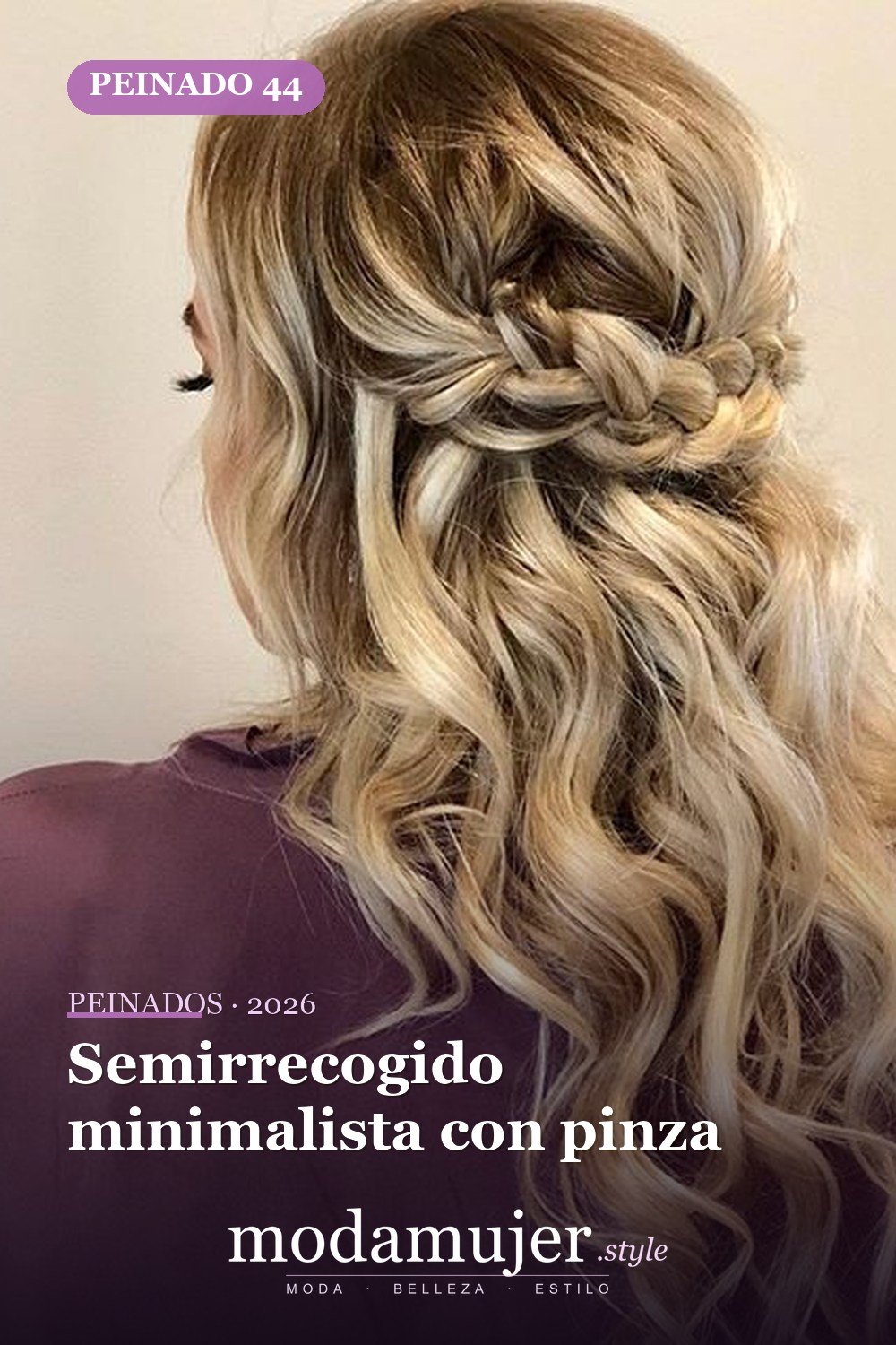 Semirrecogido minimalista con pinza — 46 peinados semirrecogidos sencillos para el día a día