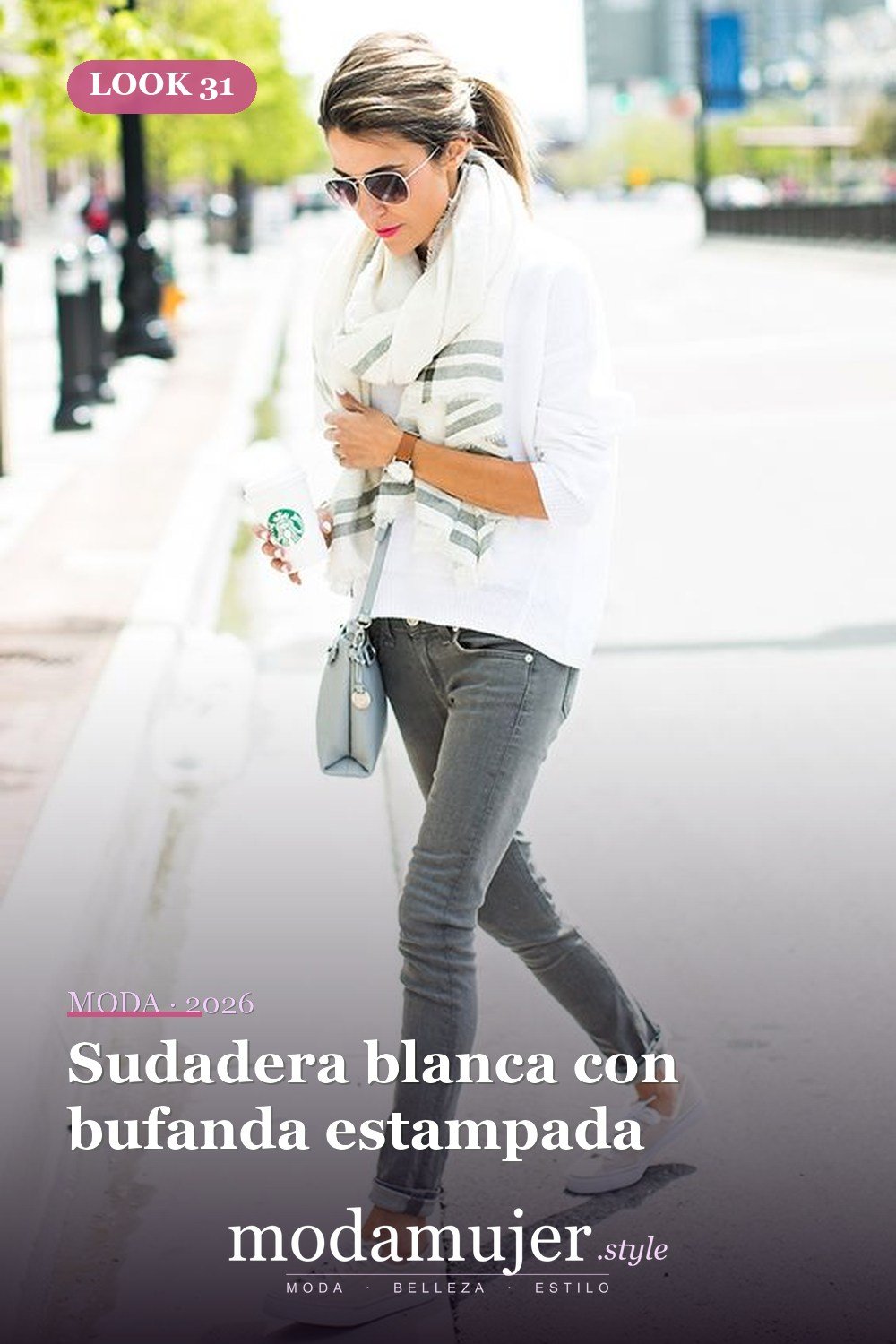 Sudadera blanca con bufanda estampada — 46 trajes casuales de primavera elegantes y bonitos para 2026