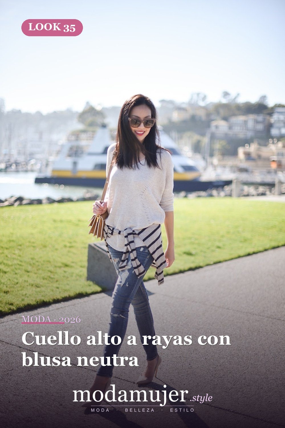 Cuello alto a rayas con blusa neutra — 46 trajes casuales de primavera elegantes y bonitos para 2026