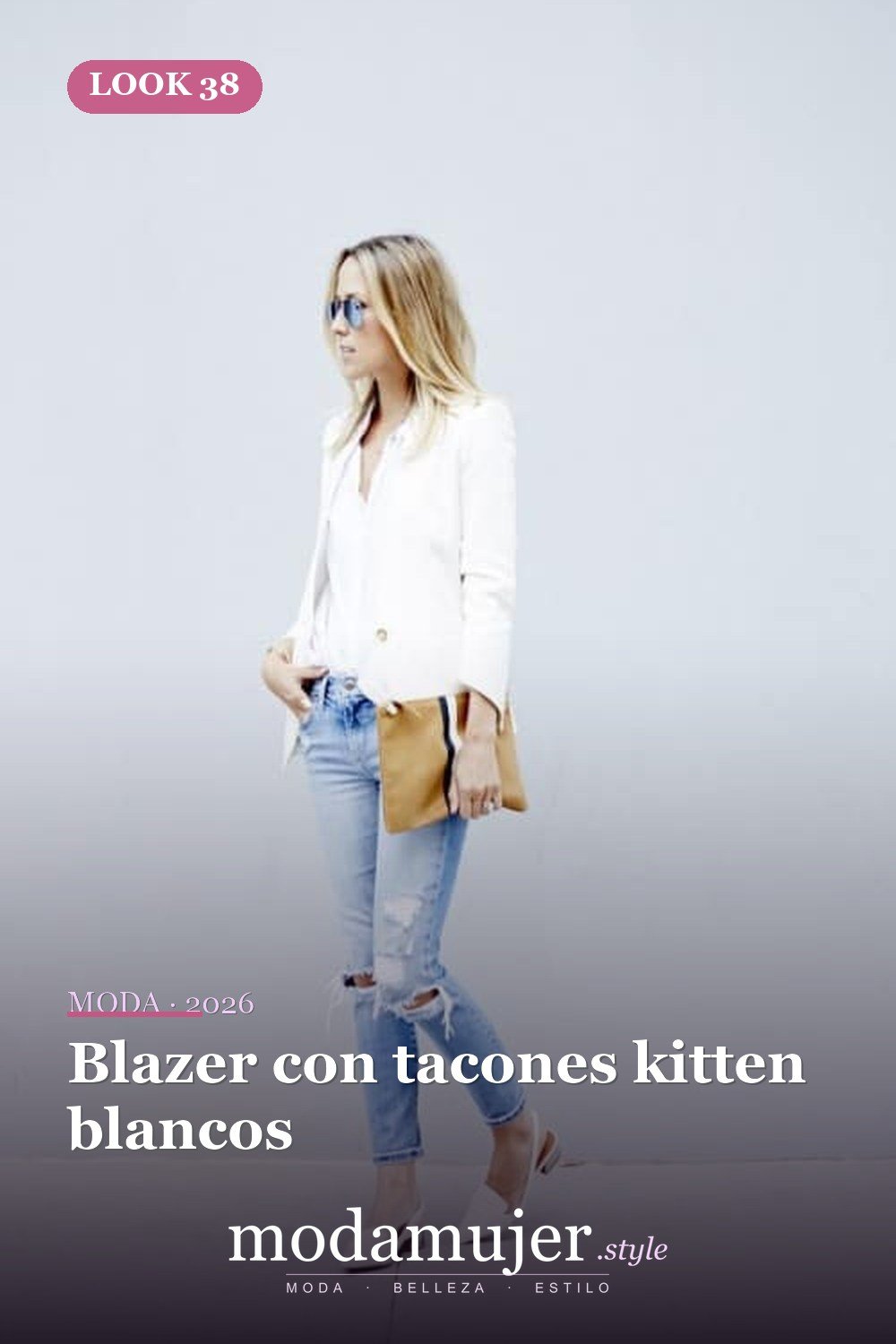 Blazer con tacones kitten blancos — 46 trajes casuales de primavera elegantes y bonitos para 2026