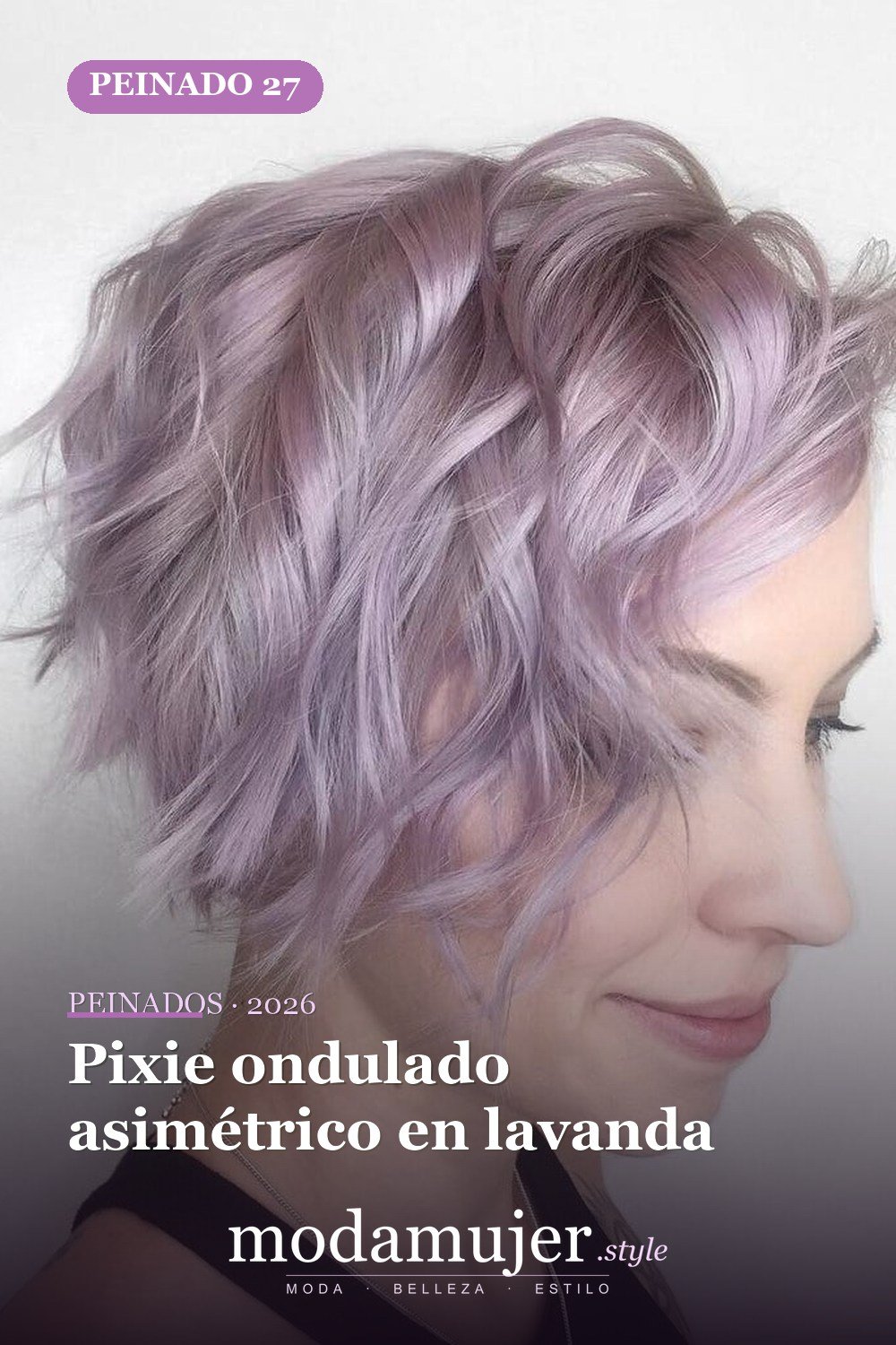 Pixie ondulado asimétrico en lavanda — 49 cortes largos de pixie para destacar en 2026