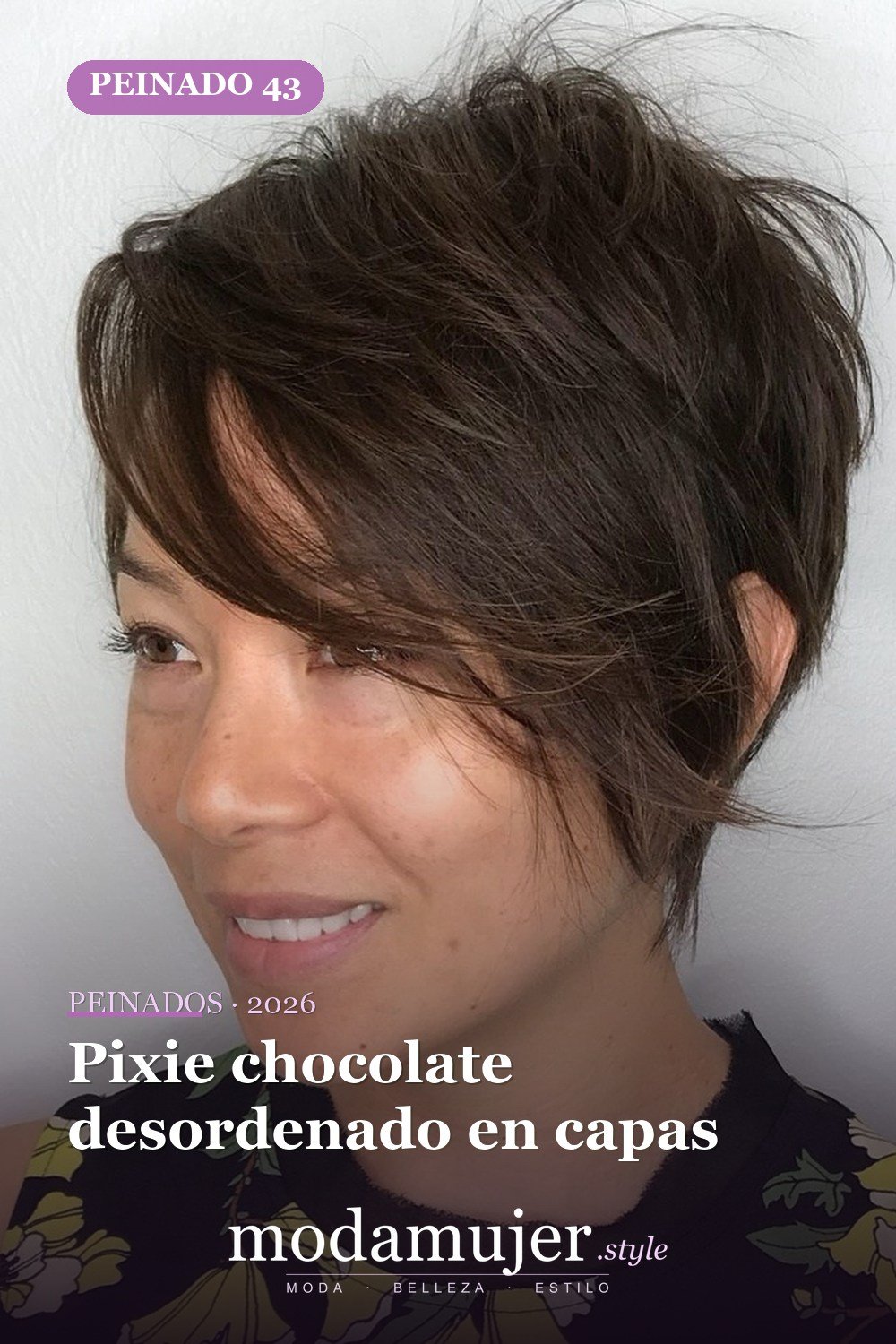 Pixie chocolate desordenado en capas — 49 cortes largos de pixie para destacar en 2026