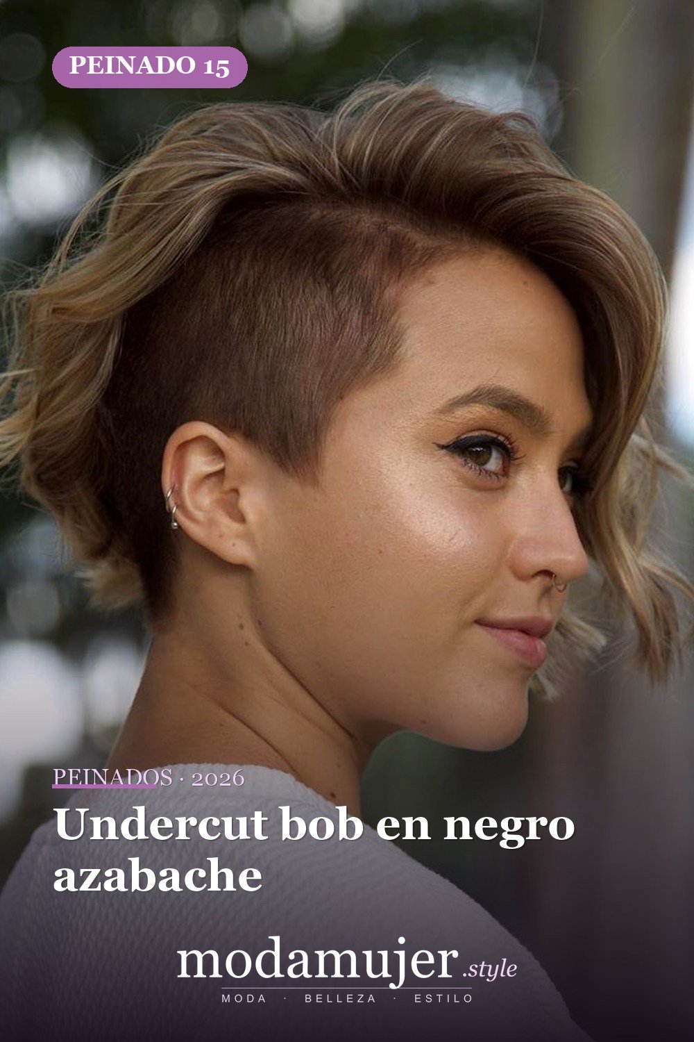 Undercut bob en negro azabache — 50 Badass Undercut Bob Ideas a las que NO PUEDE decir que no