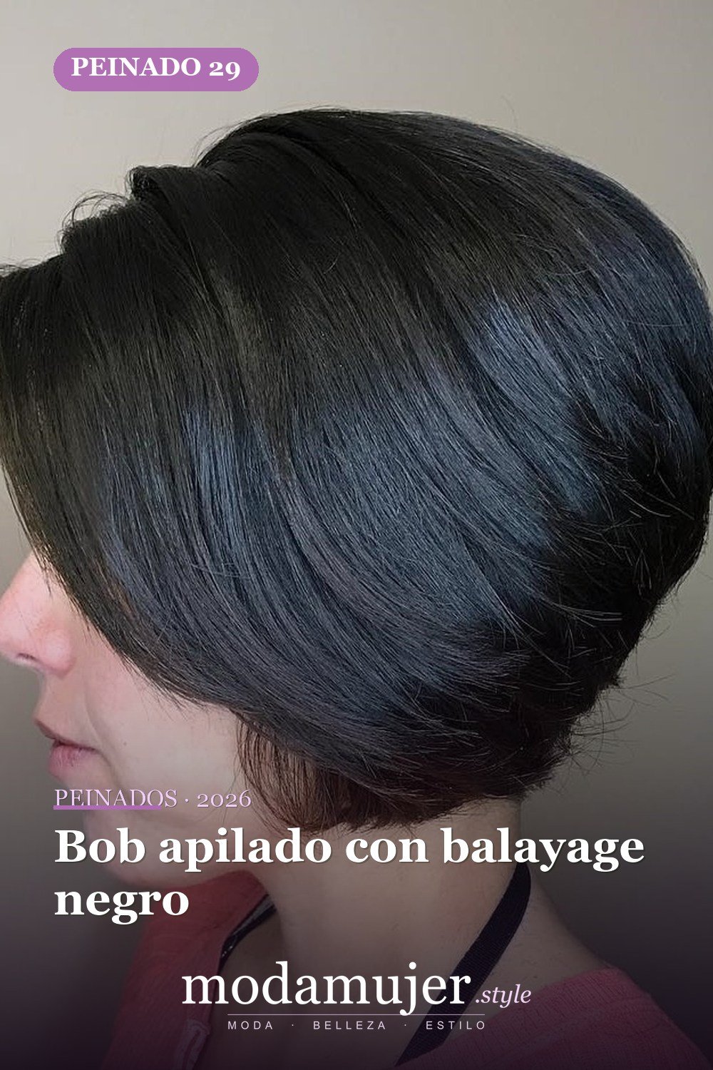 Bob apilado con balayage negro — 50 bobs apilados y cortes de pelo escalonados que querrás probar