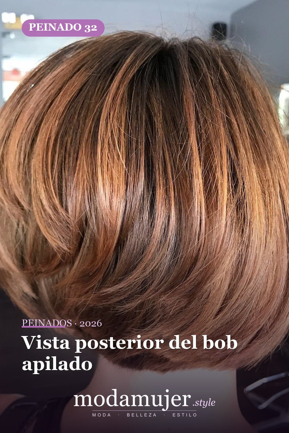 Vista posterior del bob apilado — 50 bobs apilados y cortes de pelo escalonados que querrás probar