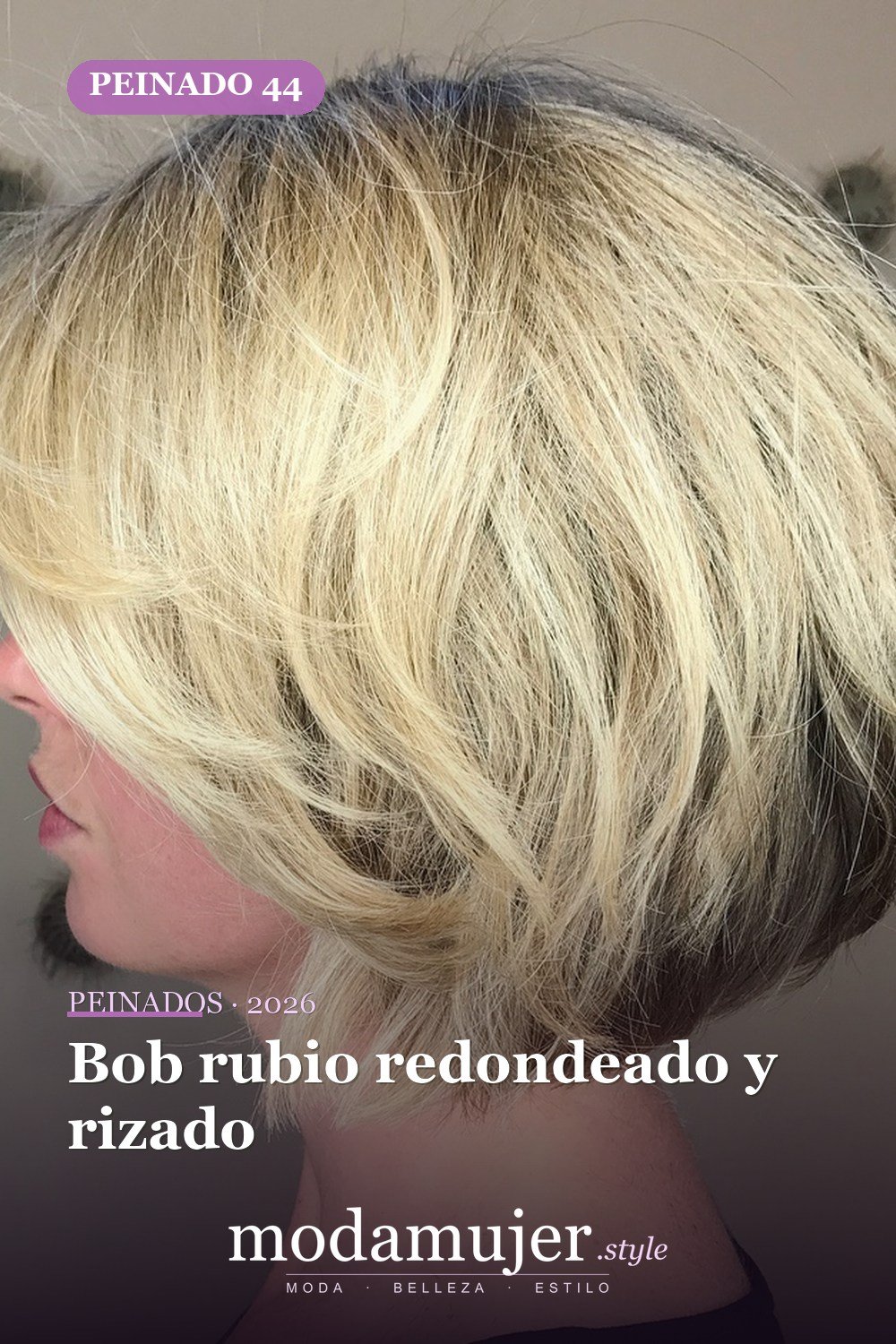 Bob rubio redondeado y rizado — 50 bobs apilados y cortes de pelo escalonados que querrás probar