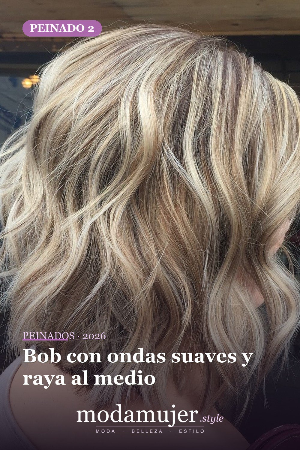 Bob con ondas suaves y raya al medio — 50 bobs desordenados más bonitos y modernos que vale la pena probar en 2026