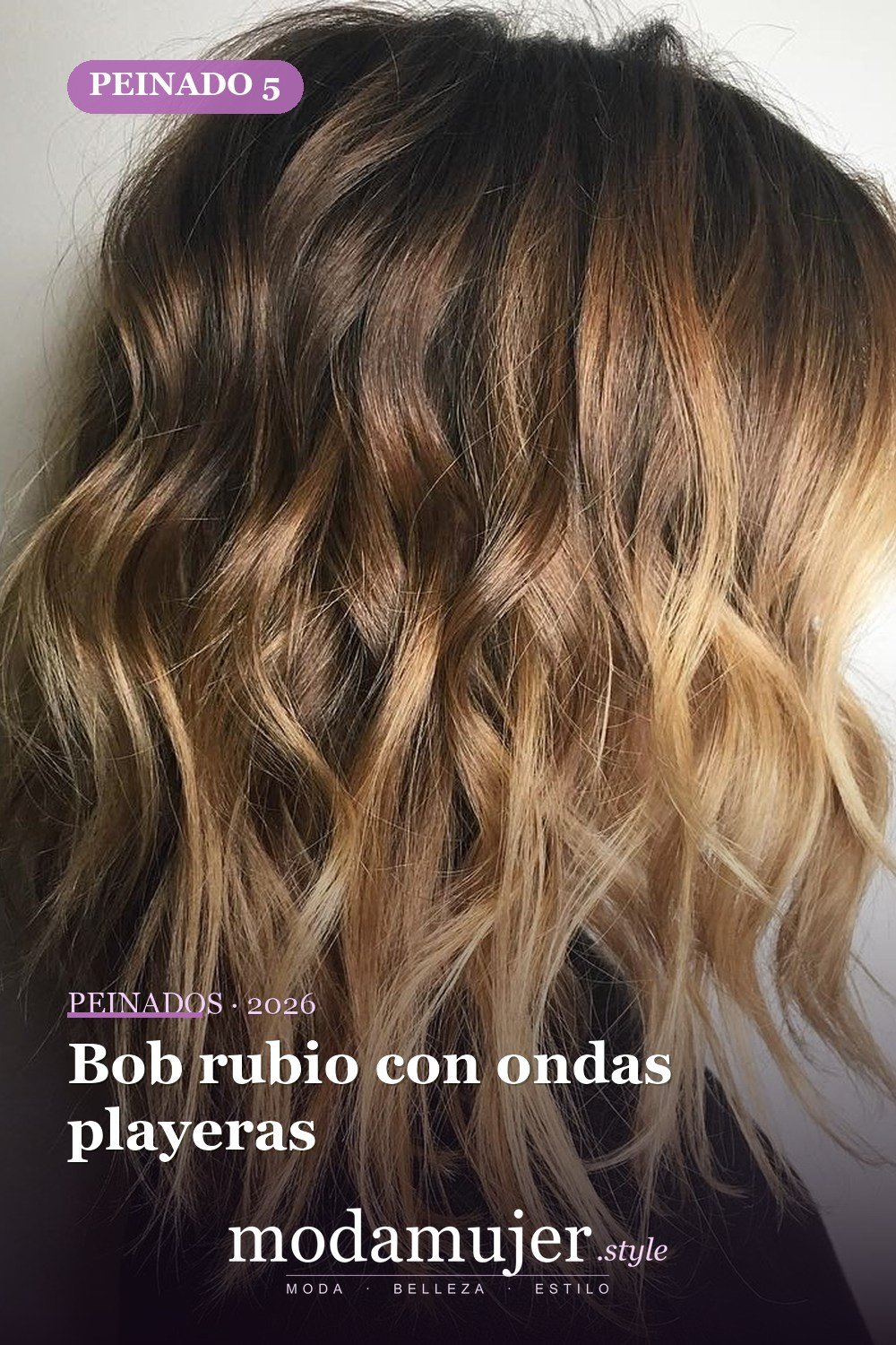 Bob rubio con ondas playeras — 50 bobs desordenados más bonitos y modernos que vale la pena probar en 2026