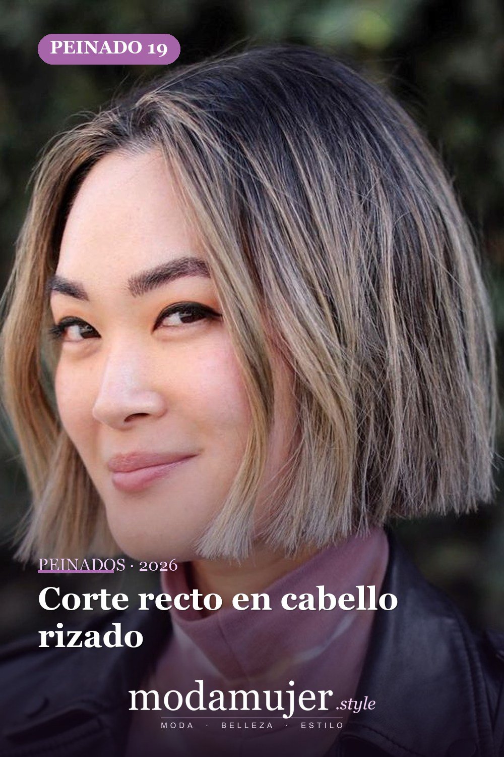 Corte recto en cabello rizado — 50 cortes contundentes y bobs que están dominando en 2026
