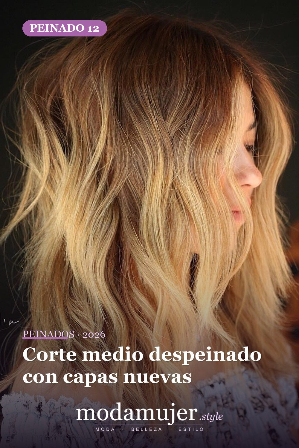 Corte desordenado con capas nuevas — 50 cortes de pelo medianos para mujeres que serán enormes en 2026