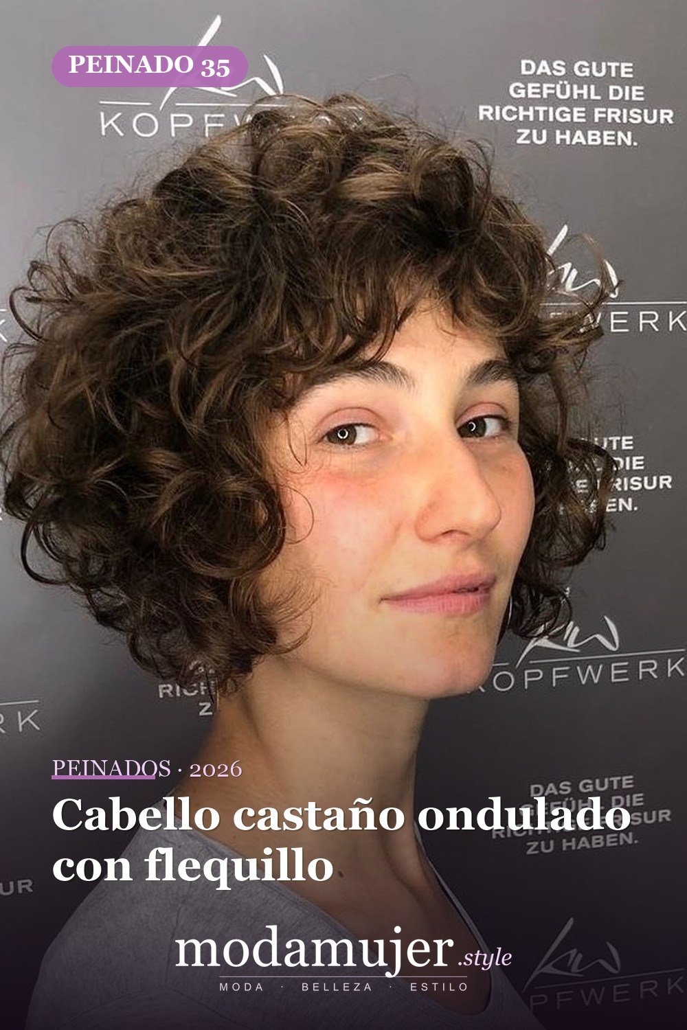 Cabello castaño ondulado con flequillo — 50 cortes de pelo ondulados cortos absolutamente nuevos para 2026