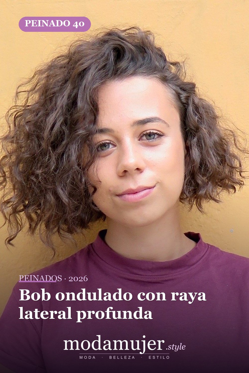 Bob ondulado con raya lateral profunda — 50 cortes de pelo ondulados cortos absolutamente nuevos para 2026