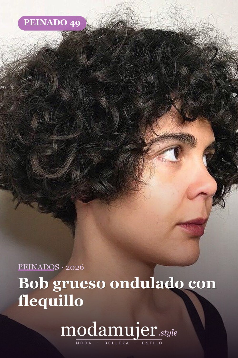 Bob grueso ondulado con flequillo — 50 cortes de pelo ondulados cortos absolutamente nuevos para 2026