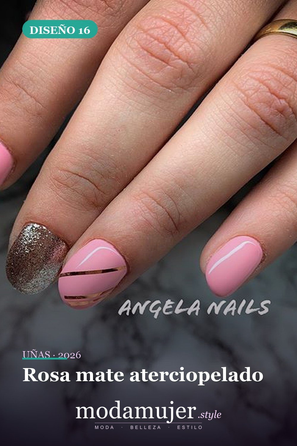 Rosa mate aterciopelado — 50 Diseños de uñas en rosa más llamativos