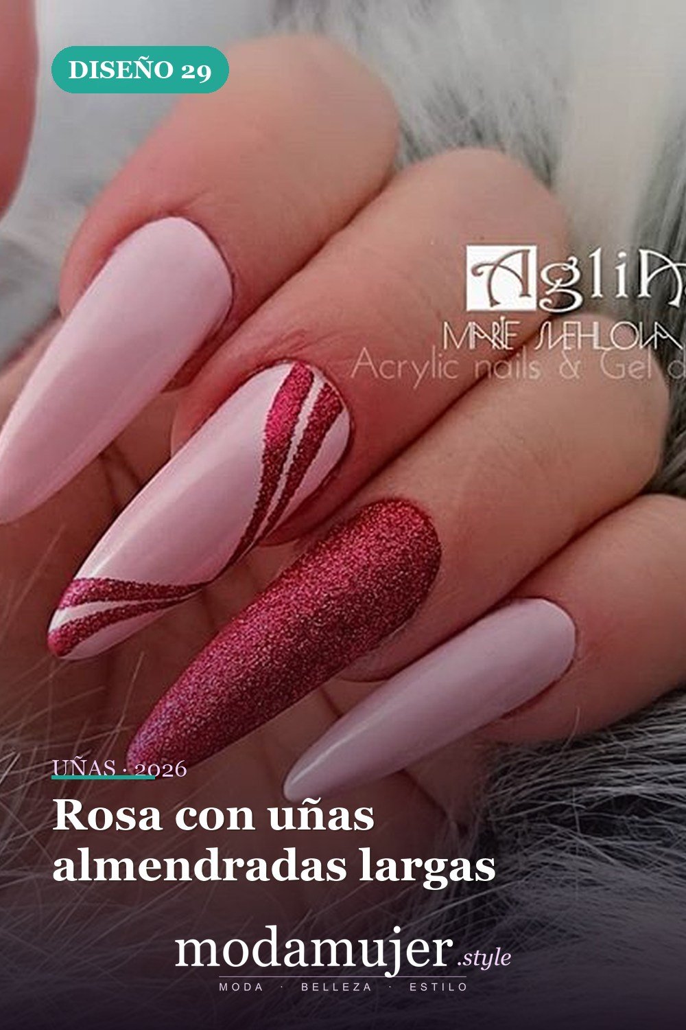 Rosa con uñas almendradas largas — 50 Diseños de uñas en rosa más llamativos