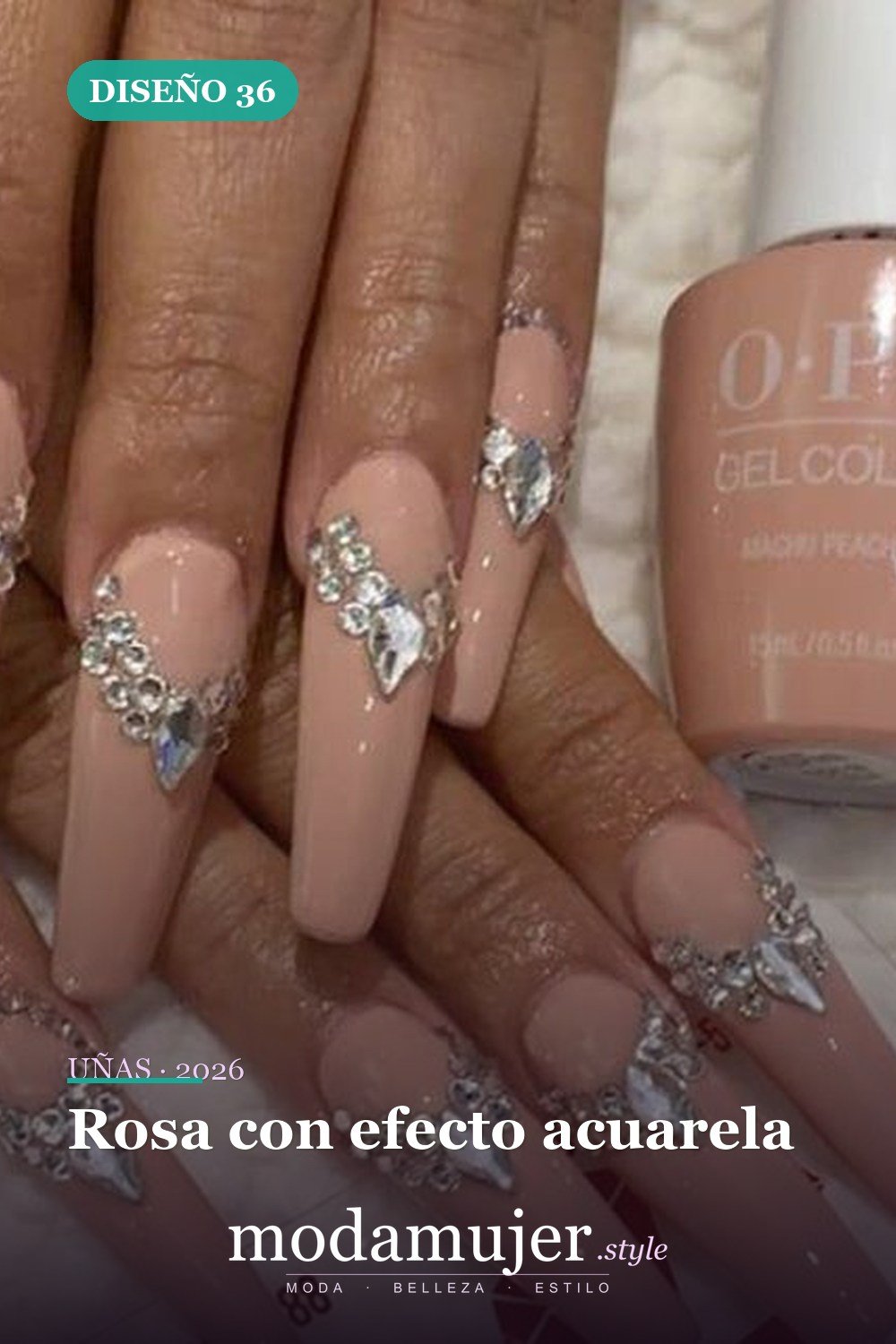 Rosa con efecto acuarela — 50 Diseños de uñas en rosa más llamativos