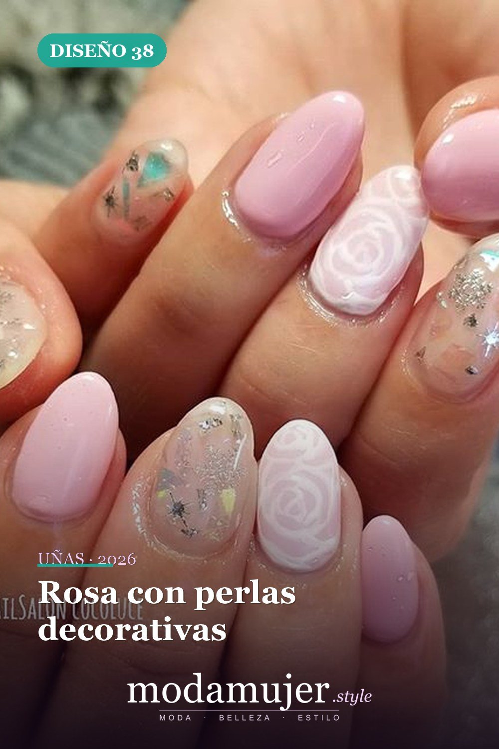Rosa con perlas decorativas — 50 Diseños de uñas en rosa más llamativos