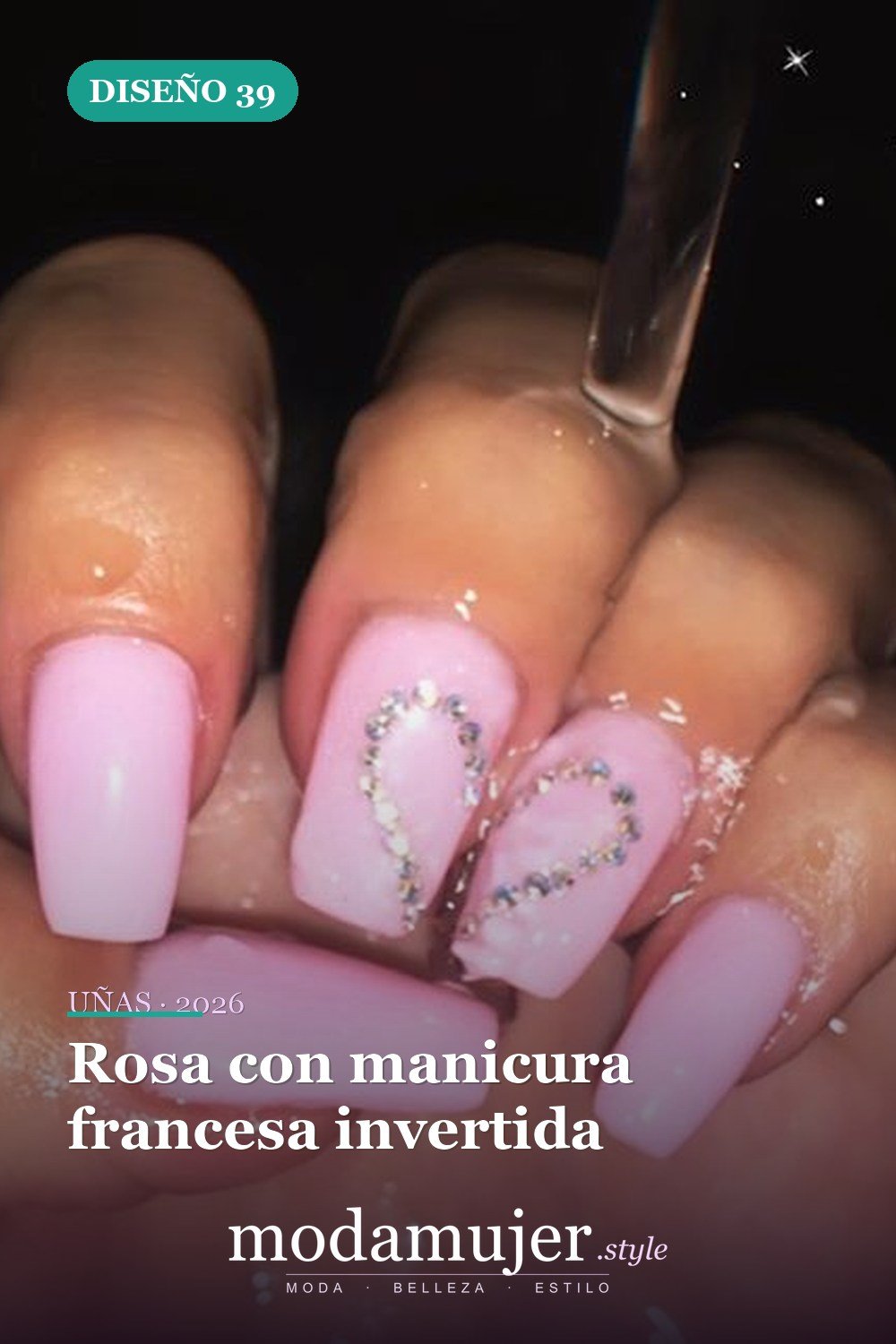 Rosa con manicura francesa invertida — 50 Diseños de uñas en rosa más llamativos
