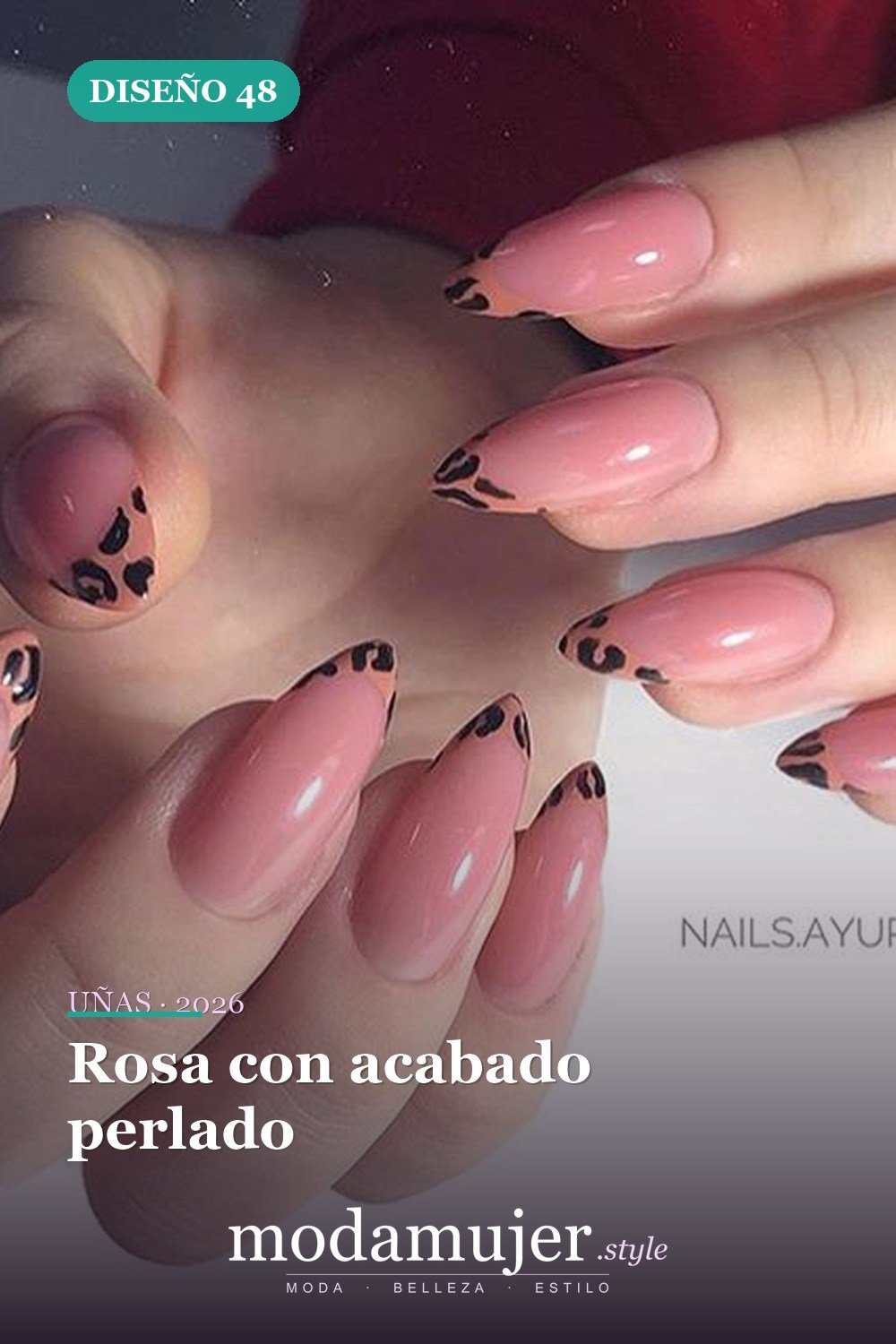 Rosa con acabado perlado — 50 Diseños de uñas en rosa más llamativos