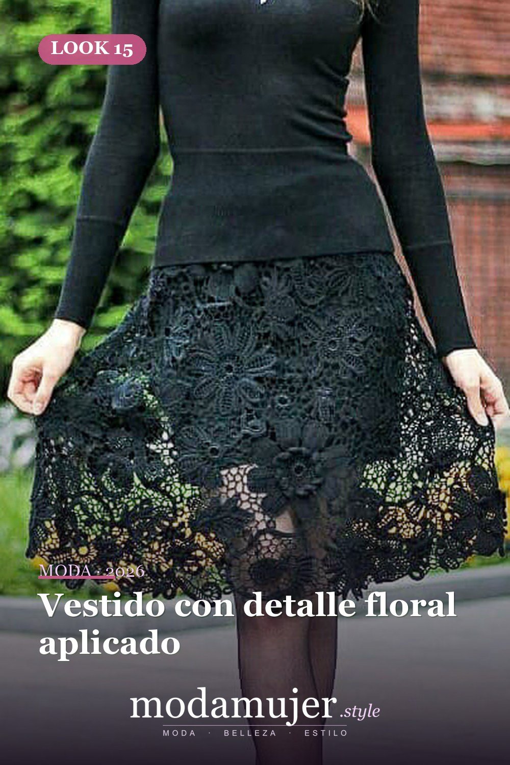 Vestido con detalle floral aplicado — 50+ Ideas e imágenes de patrones de vestido de ganchillo elegantes