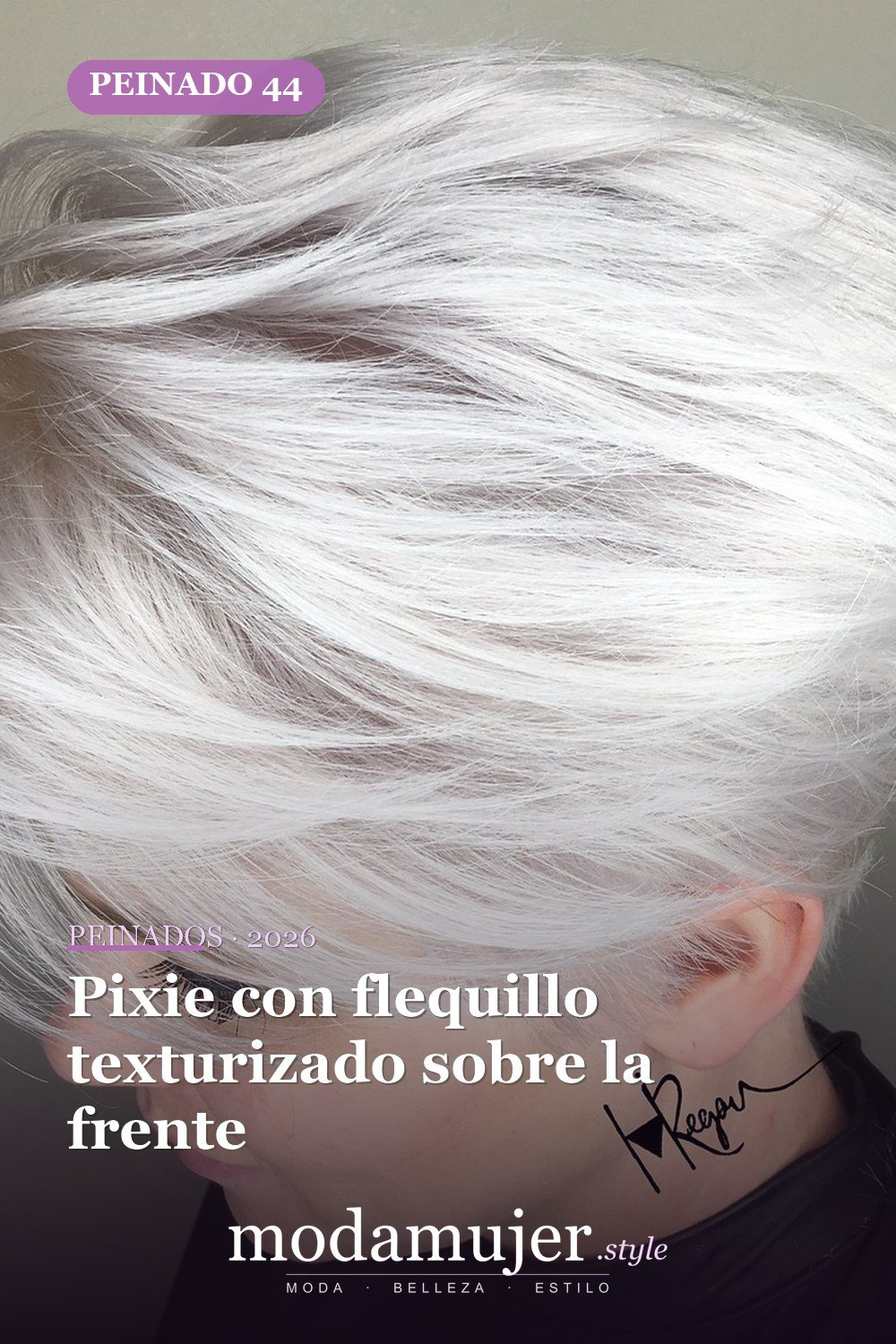 Pixie con flequillo texturizado sobre la frente — 50 ideas frescas de corte de duendecillo picado