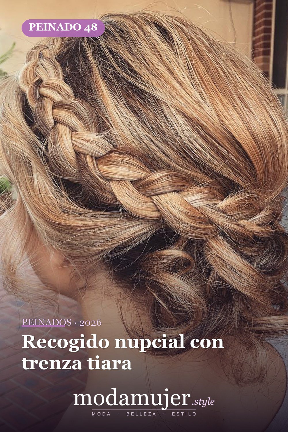 Recogido nupcial con trenza tiara — 50 maravillosos peinados para cabello medio que inspiran nuevos looks