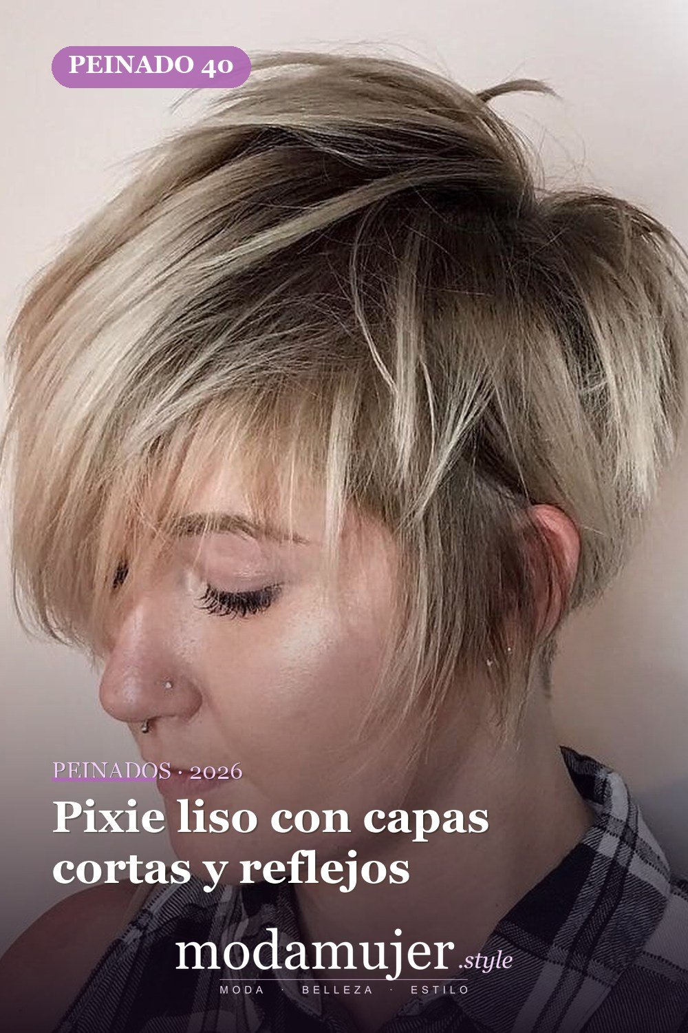 Pixie liso con capas cortas y reflejos — 50 mejores ideas de cortes y peinados pixie para 2026