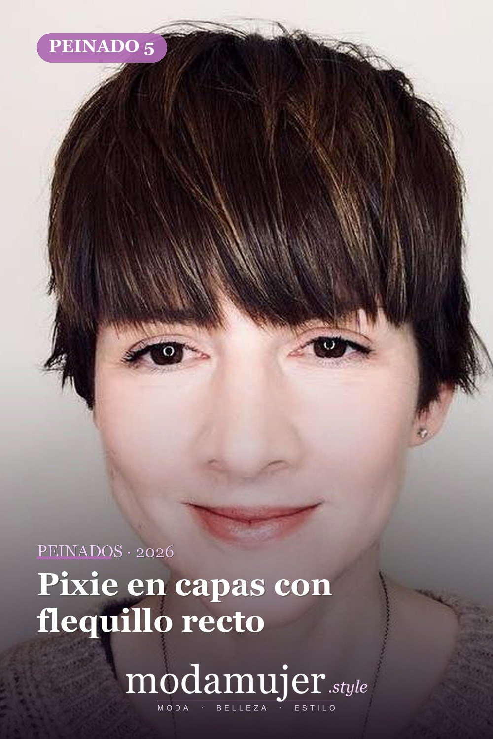 Pixie en capas con flequillo recto — 50 nuevas ideas de corte de duendecillo con flequillo para la temporada actual