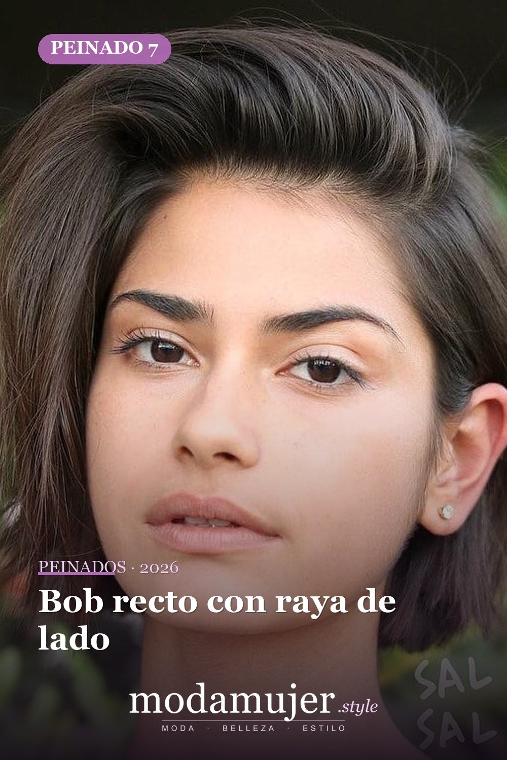 Bob recto con raya de lado — 50 nuevos cortes de pelo cortos y peinados bob para 2026