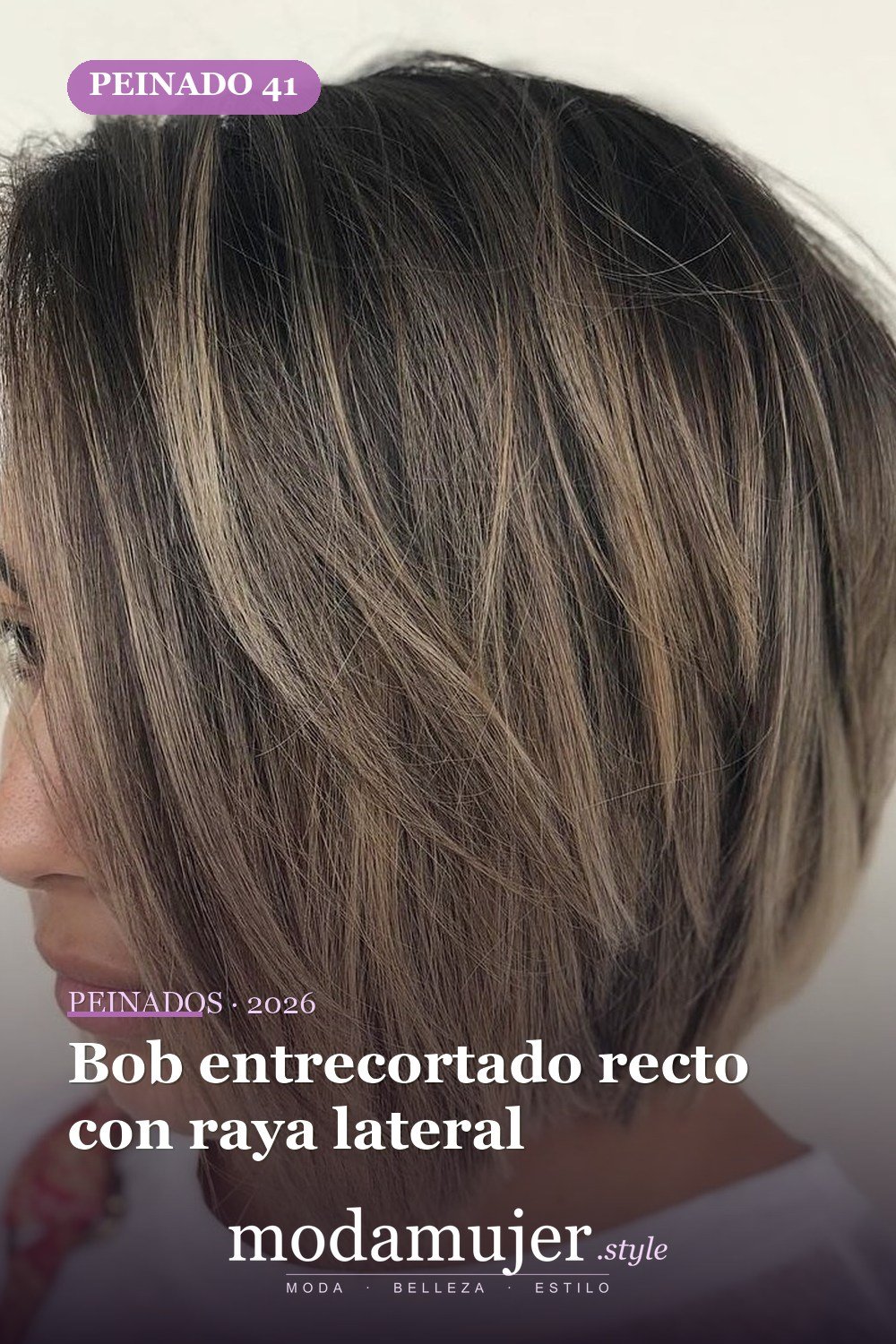 Bob entrecortado recto con raya lateral — 50 nuevos cortes de pelo cortos y peinados bob para 2026