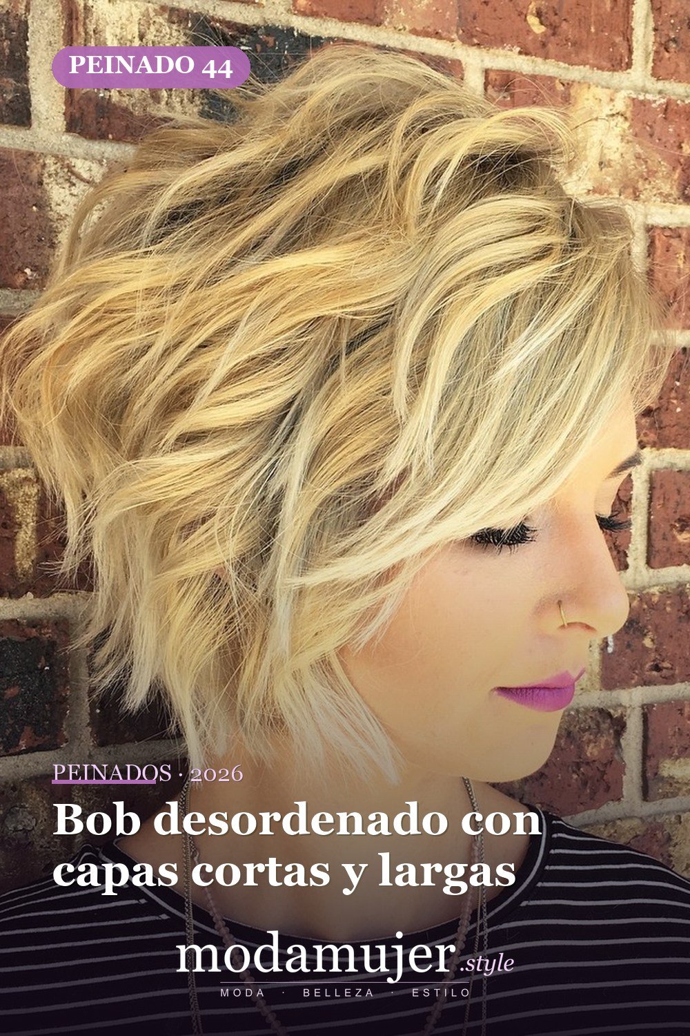 Bob desordenado con capas cortas y largas — 50 nuevos cortes de pelo cortos y peinados bob para 2026
