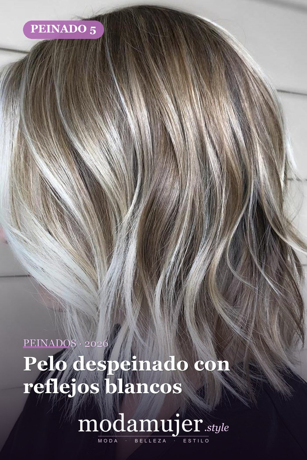 Pelo despeinado con reflejos blancos — 50 peinados de longitud media sin falla para cabello fino