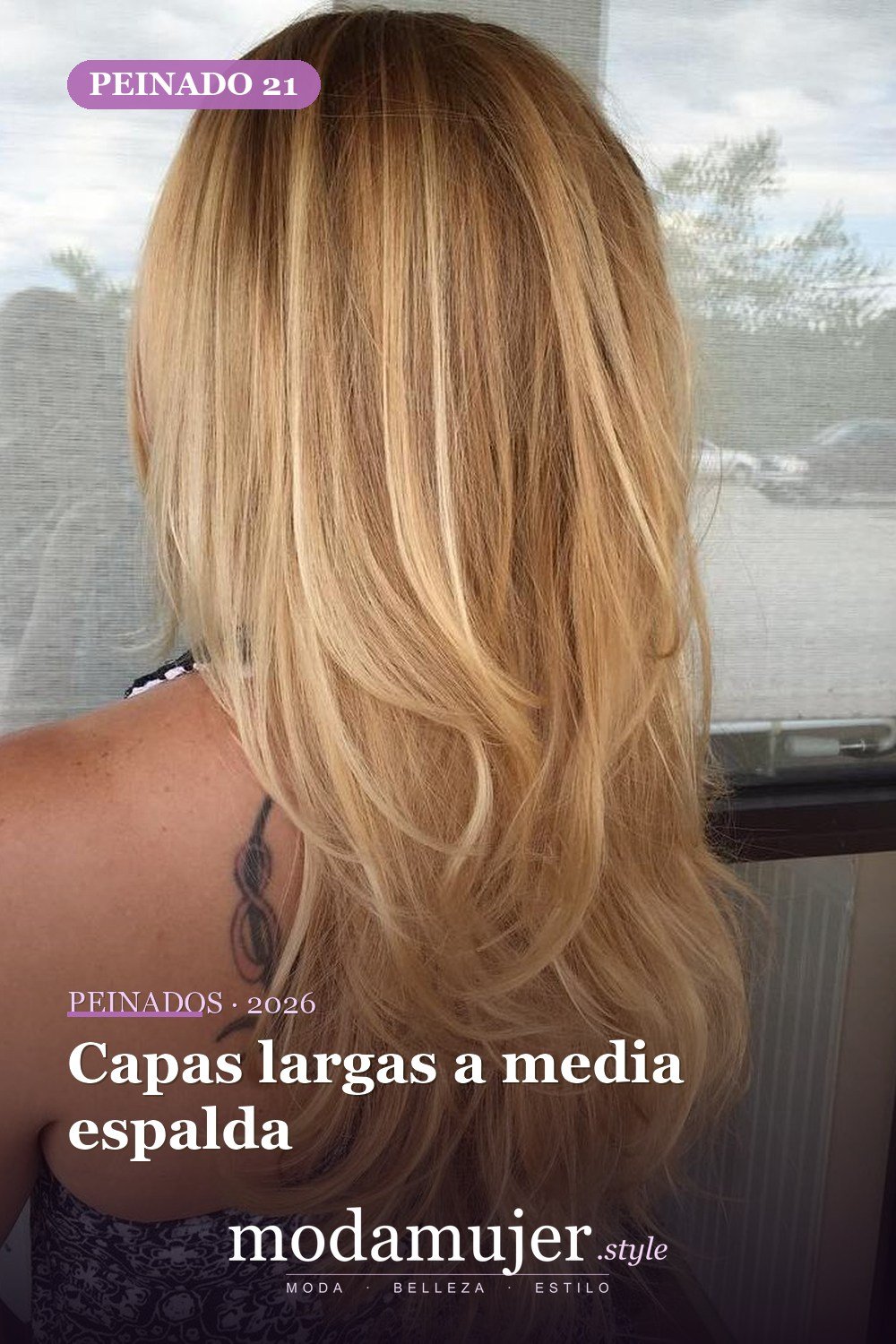 Capas largas a media espalda — 50 peinados largos con capas para 2026