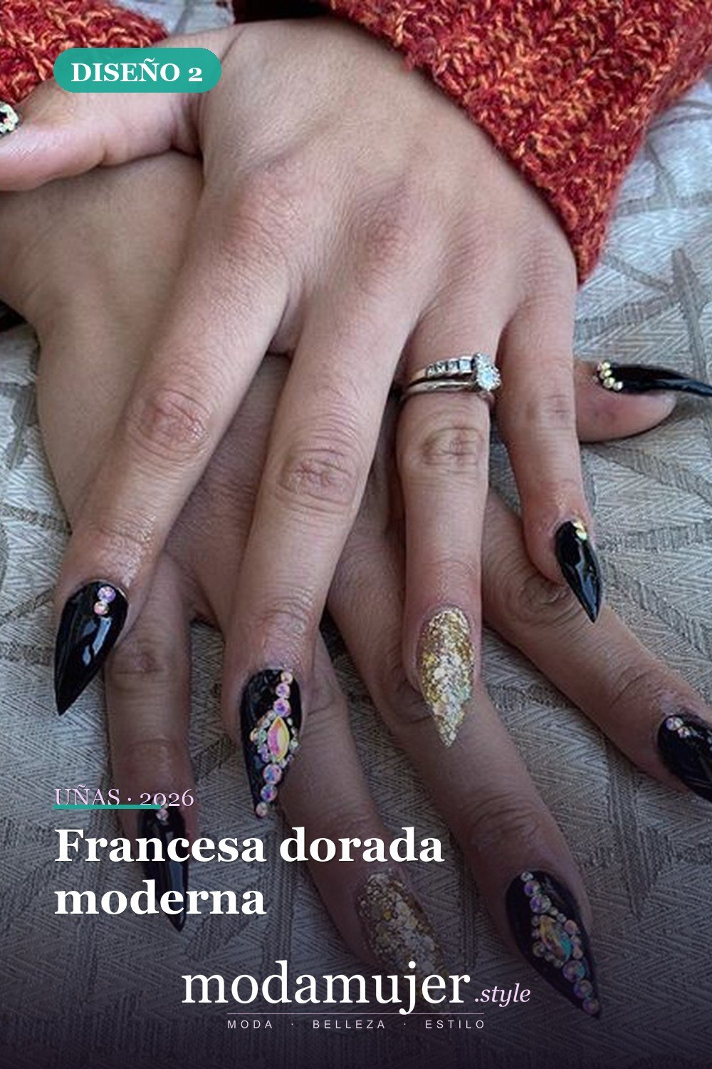 Francesa dorada moderna — 54 Diseños de uñas doradas para tu próxima visita al salón