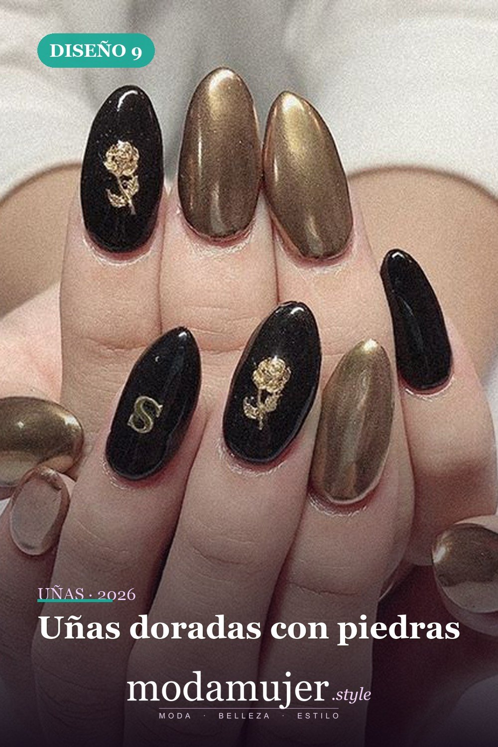 Uñas doradas con piedras — 54 Diseños de uñas doradas para tu próxima visita al salón