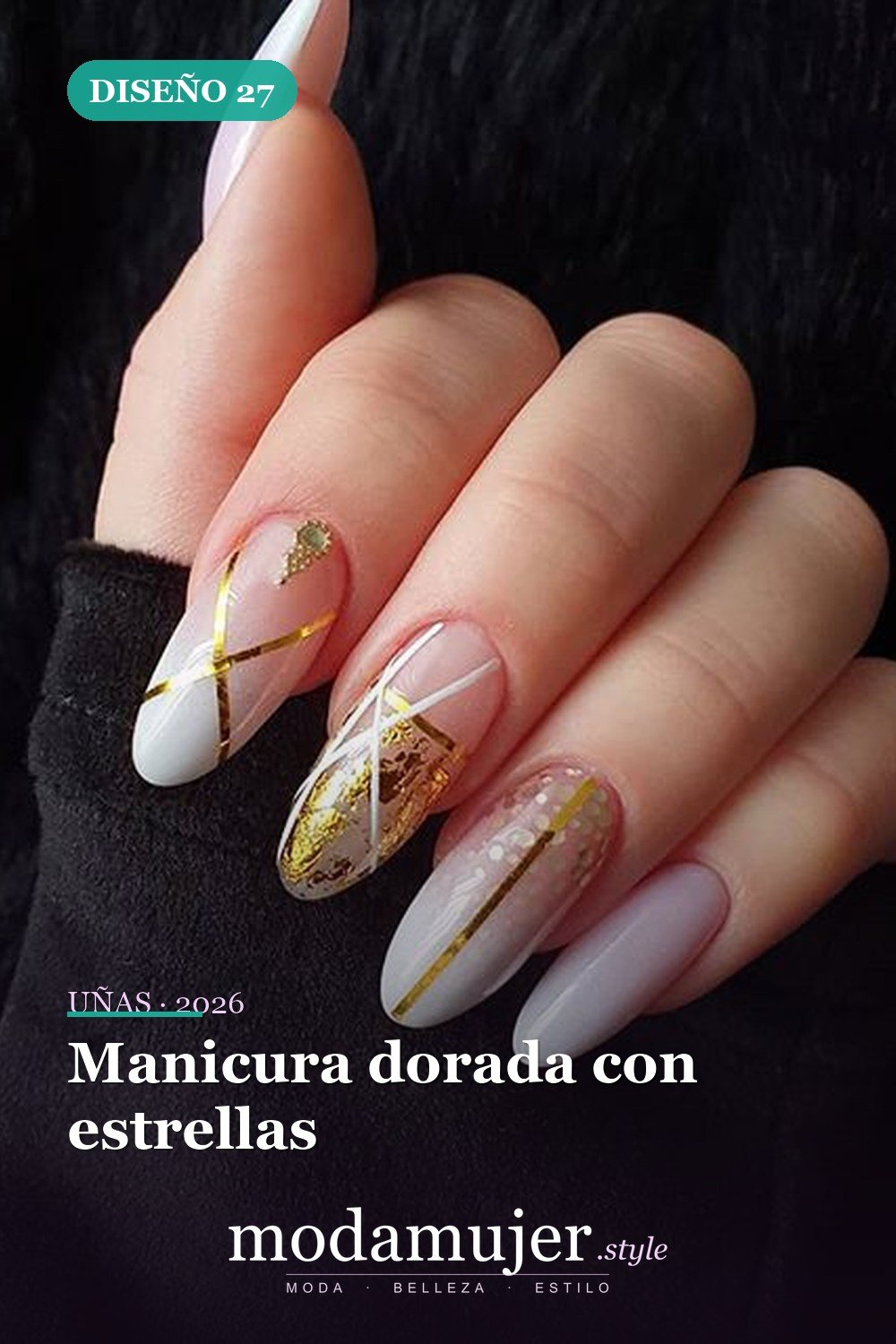 Manicura dorada con estrellas — 54 Diseños de uñas doradas para tu próxima visita al salón