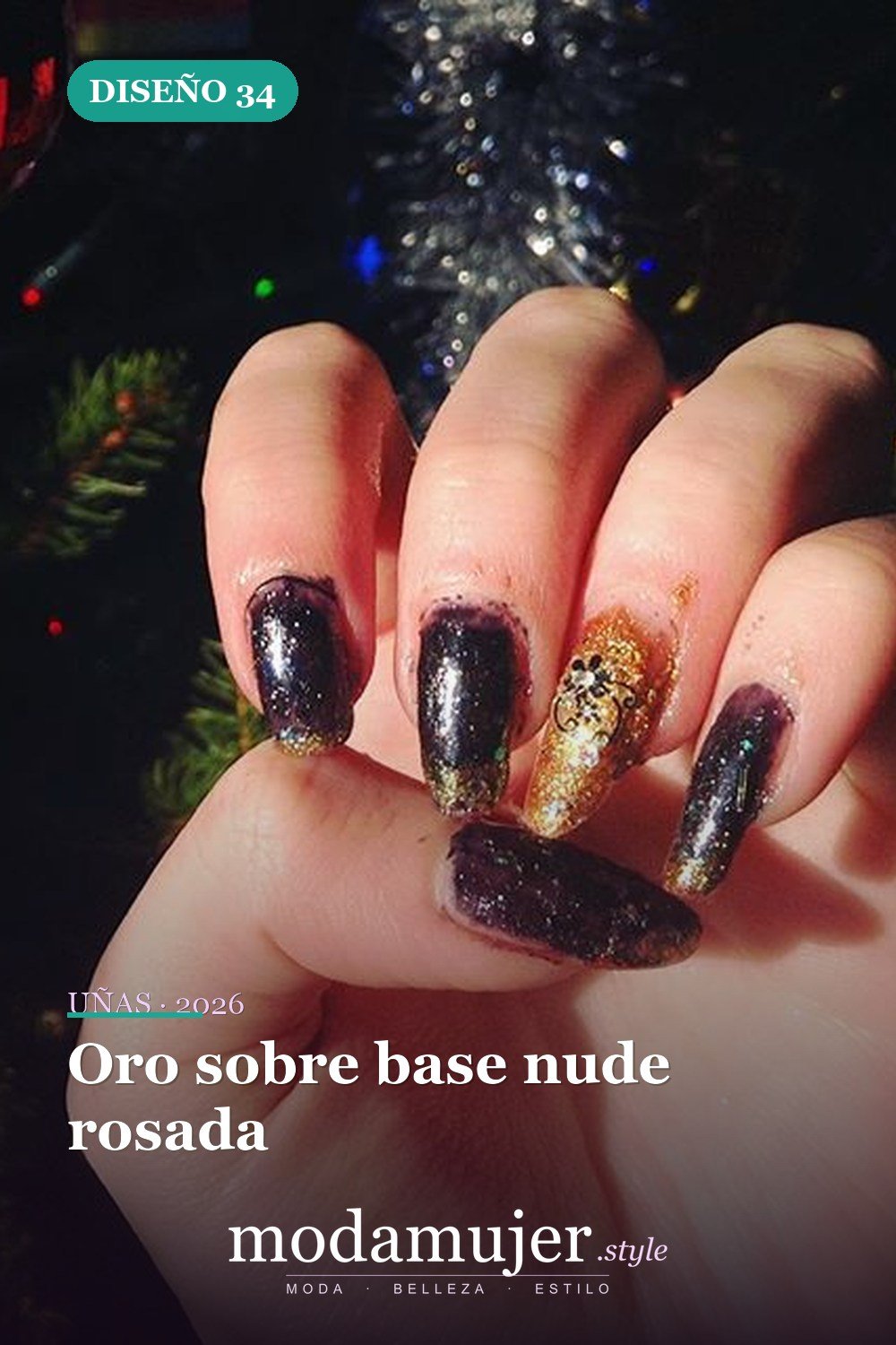 Oro sobre base nude rosada — 54 Diseños de uñas doradas para tu próxima visita al salón