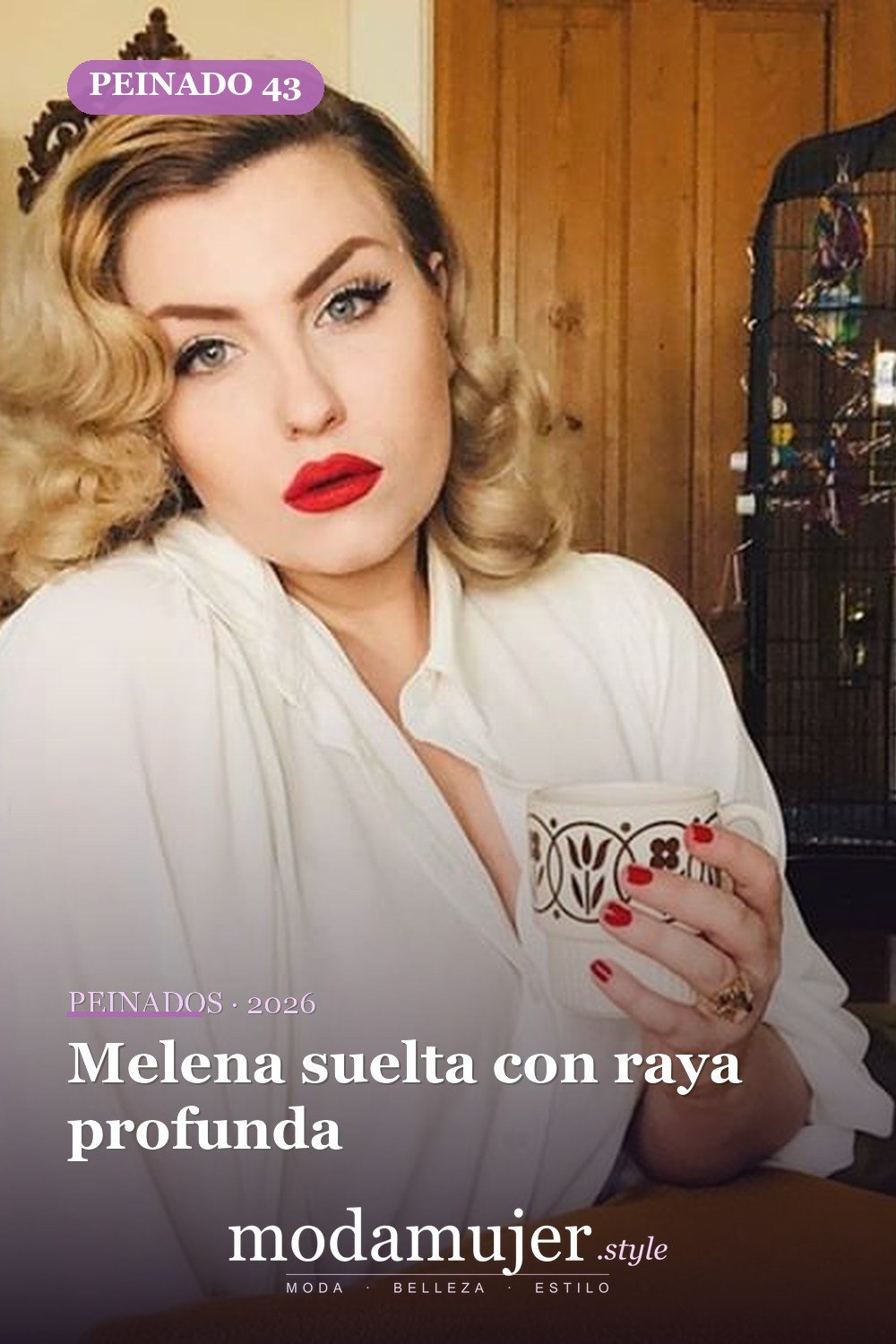 Melena suelta con raya profunda — 54 mejores peinados estilo años 50: rockabilly y pin-up
