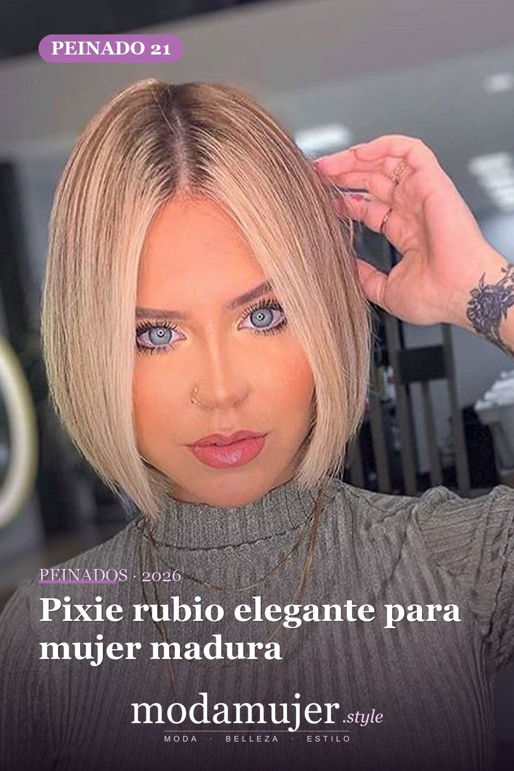 Pixie rubio elegante para mujer madura — 54 peinados cortos rubios de moda