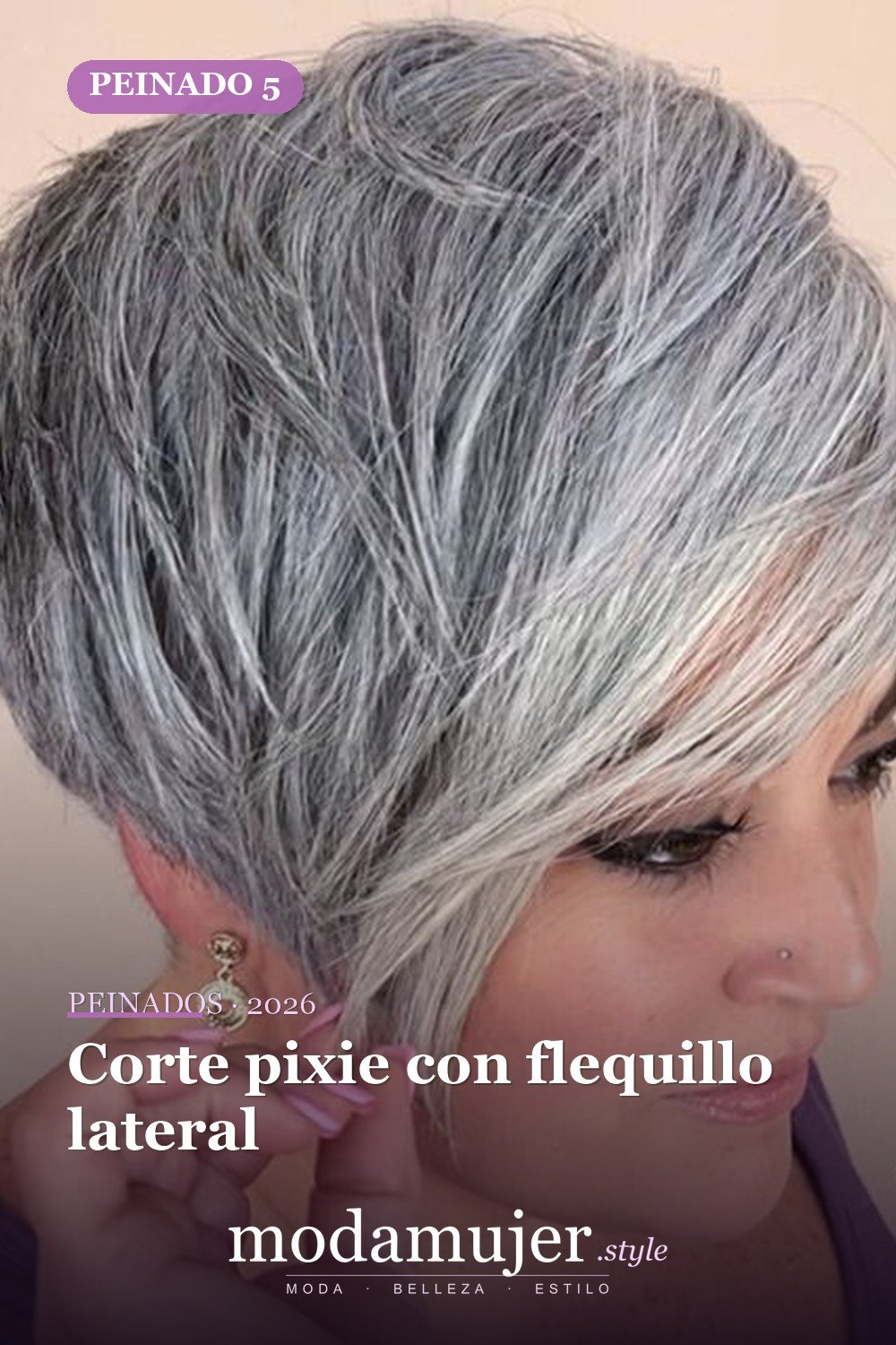 Corte pixie con flequillo lateral — 54 peinados de moda de 40 para mujeres
