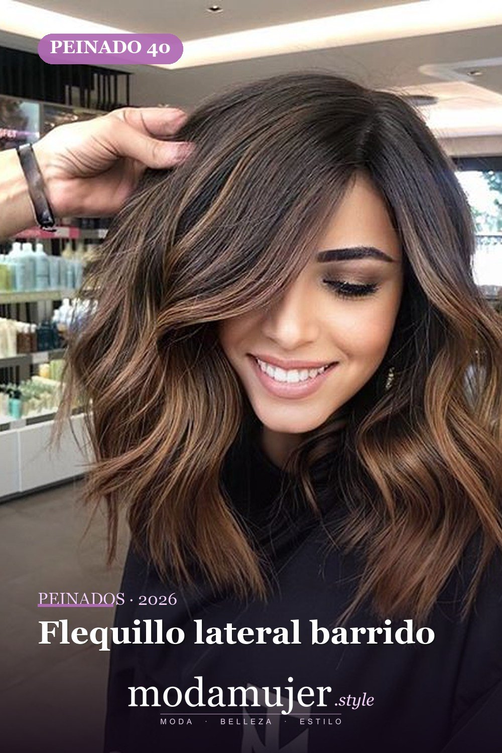 Flequillo lateral barrido — 56 mejores peinados para mujeres con entradas o línea del cabello que retrocede