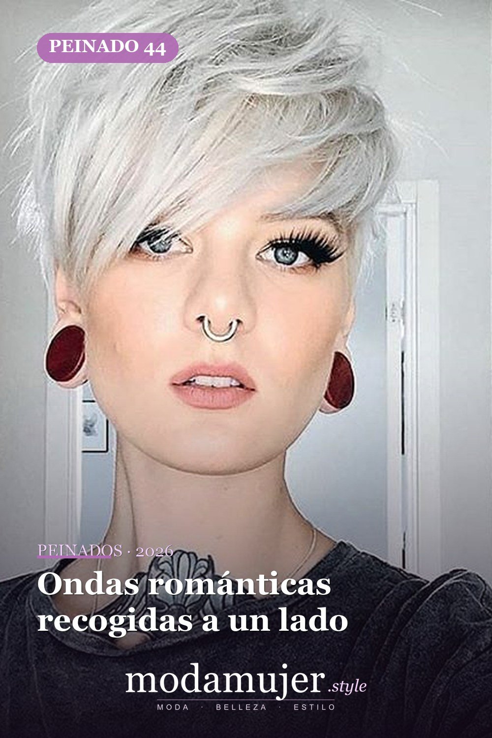 Ondas románticas recogidas a un lado — 57 peinados favorecedores para cara ovalada