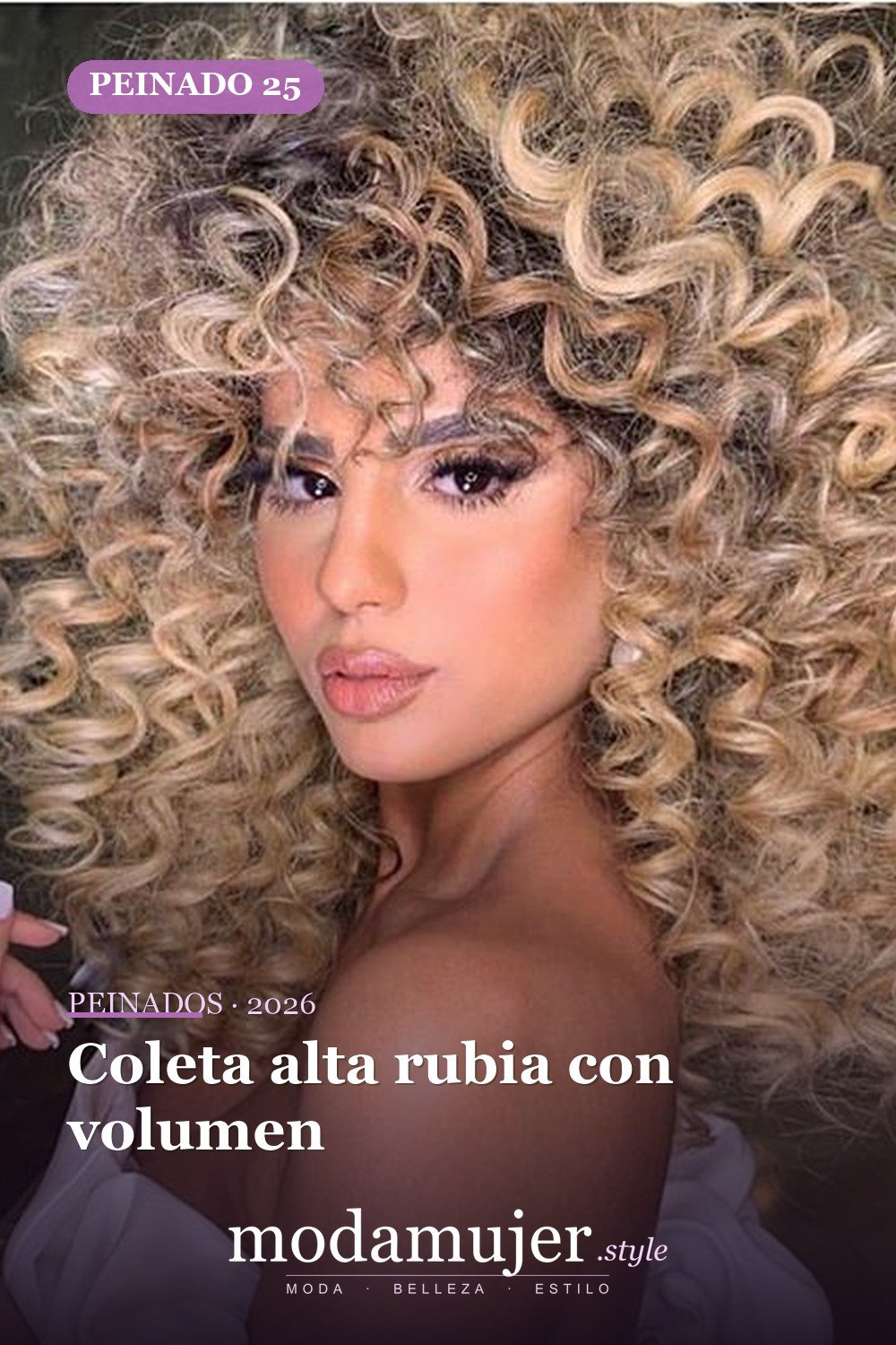 Coleta alta rubia con volumen — 58 increíbles peinados rubios que te hacen elegante