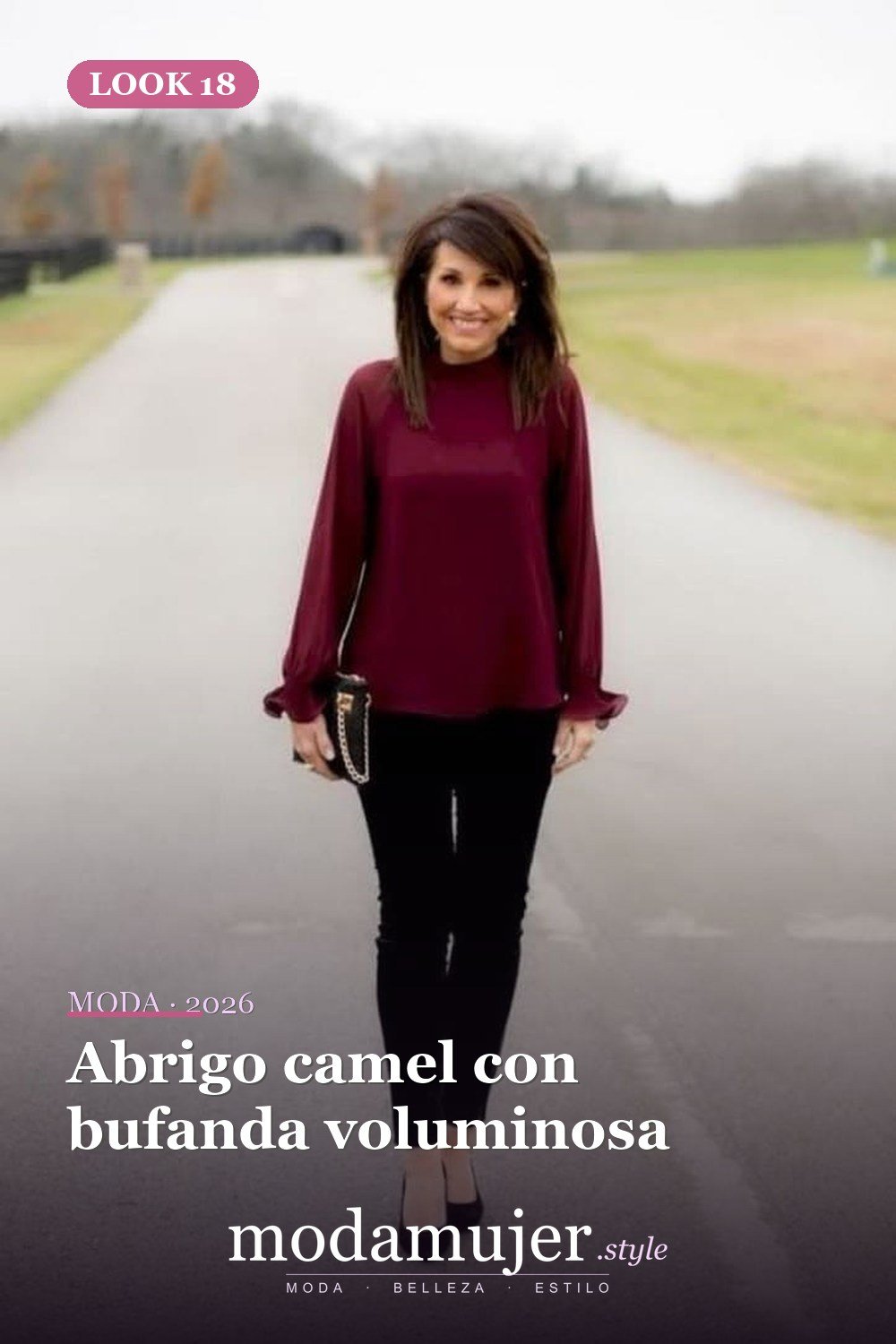 Abrigo camel con bufanda voluminosa — 60+ Las mejores ideas de trajes de invierno de trabajo que te hacen más genial