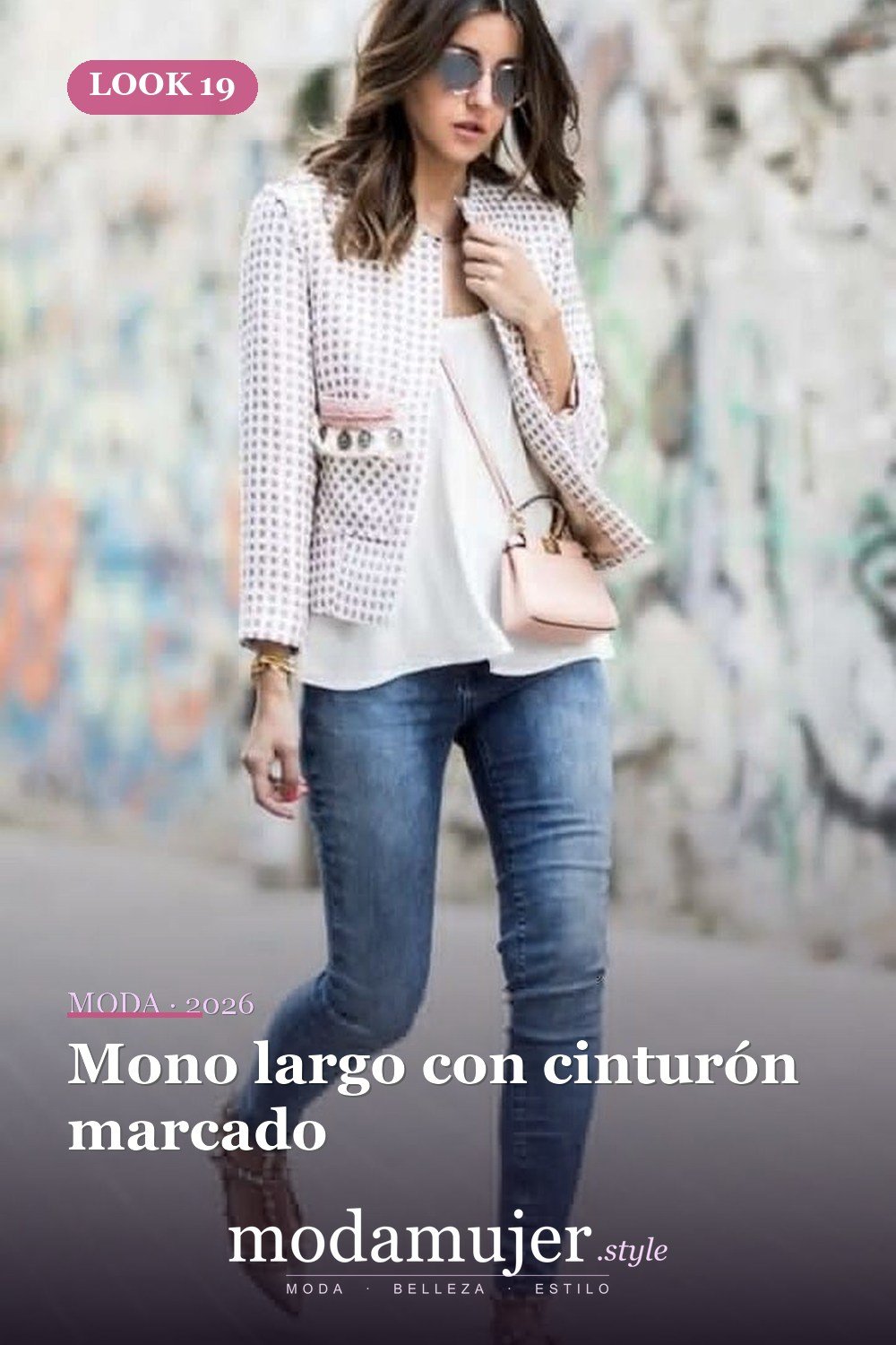 Mono largo con cinturón marcado — 60+ Las mejores ideas de trajes de invierno de trabajo que te hacen más genial