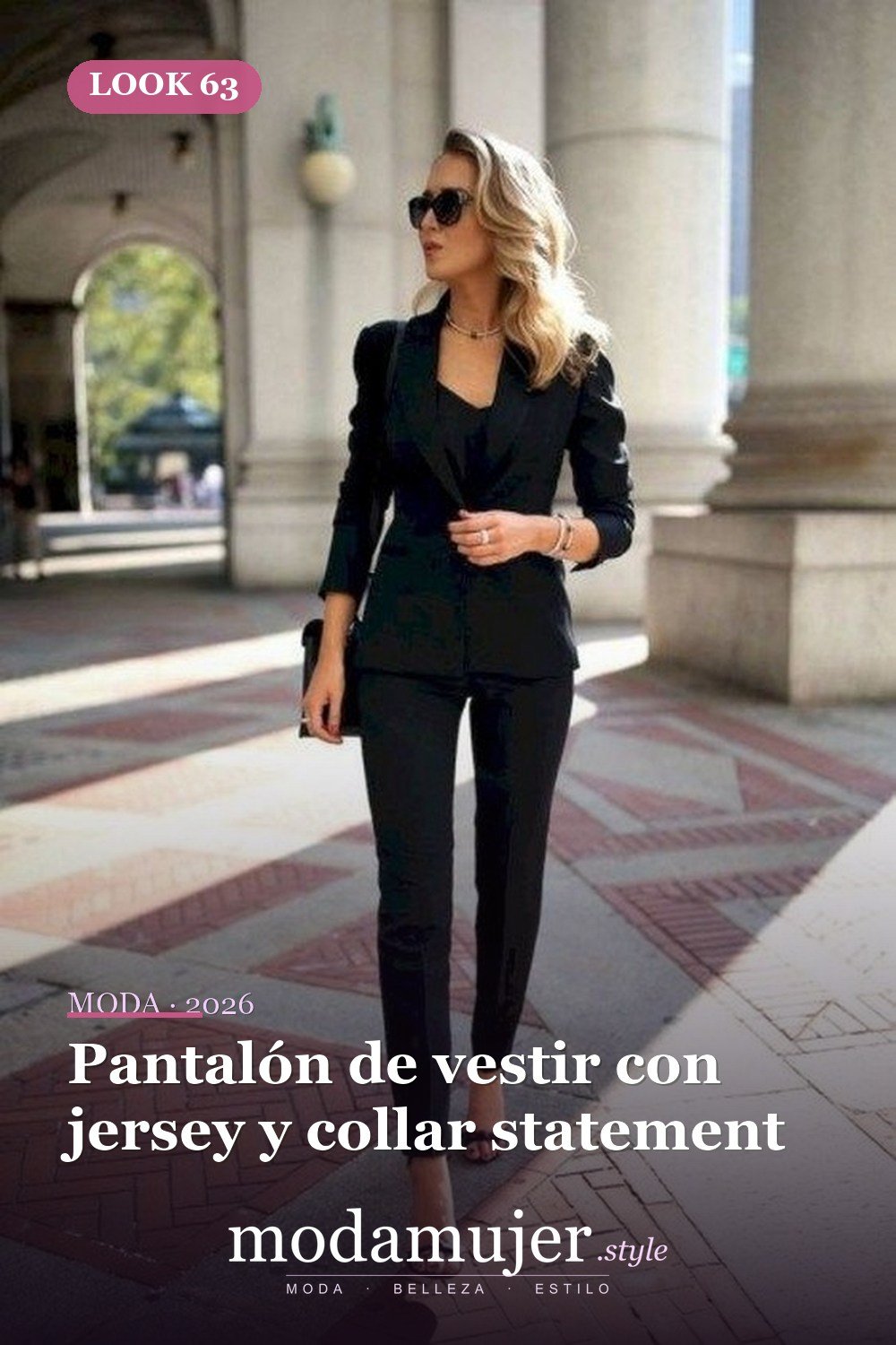 Pantalón de vestir con jersey y collar statement — 60+ Las mejores ideas de trajes de invierno de trabajo que te hacen más genial